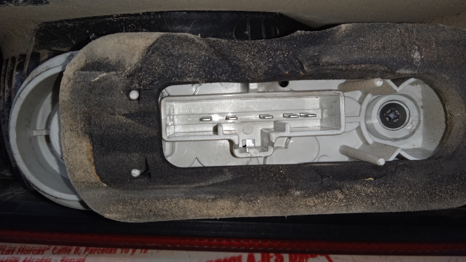 PILOTO TRASERO DERECHO FORD FOCUS KKDA