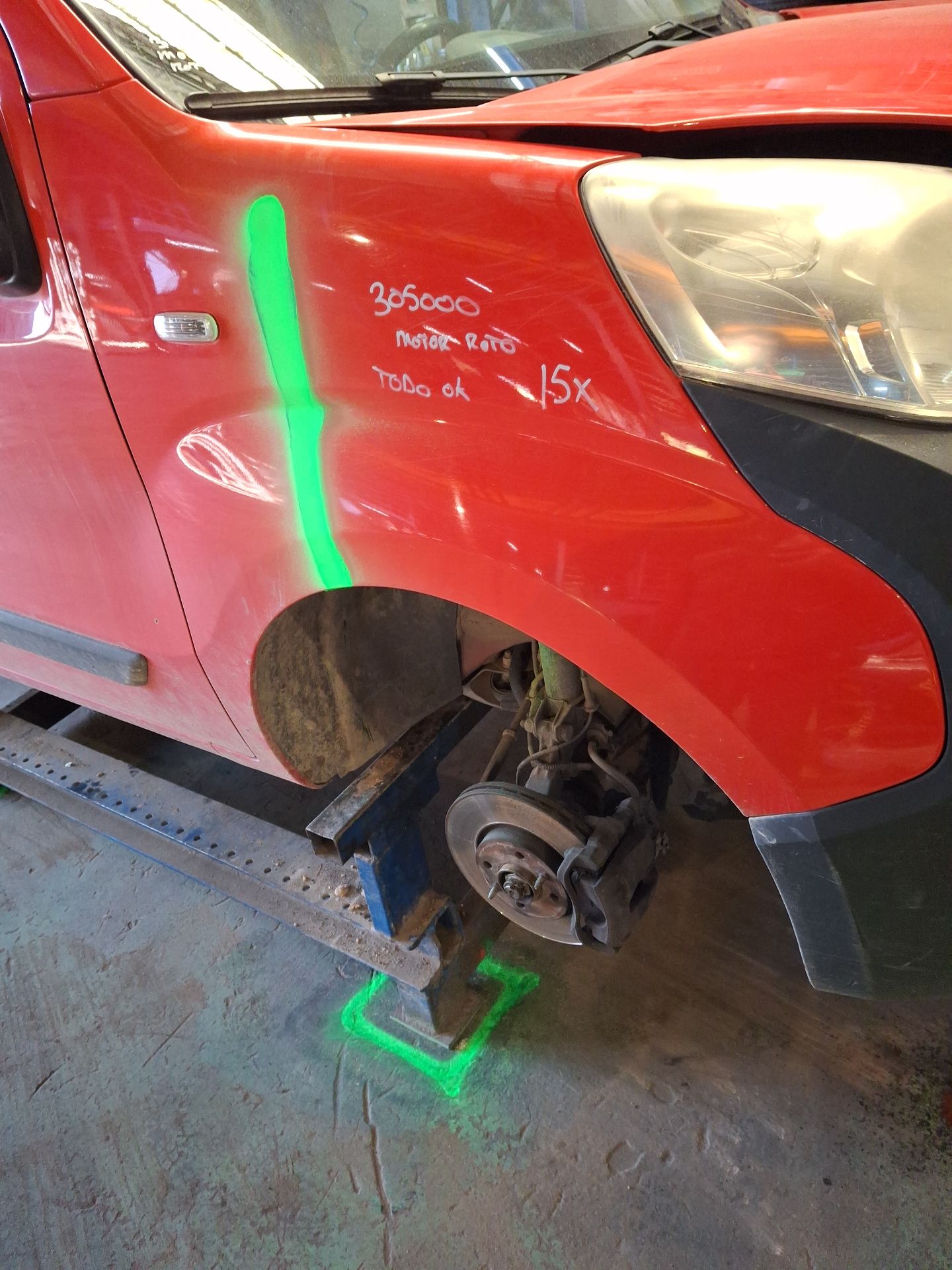 ALETA DELANTERA DERECHA FIAT FIORINO 