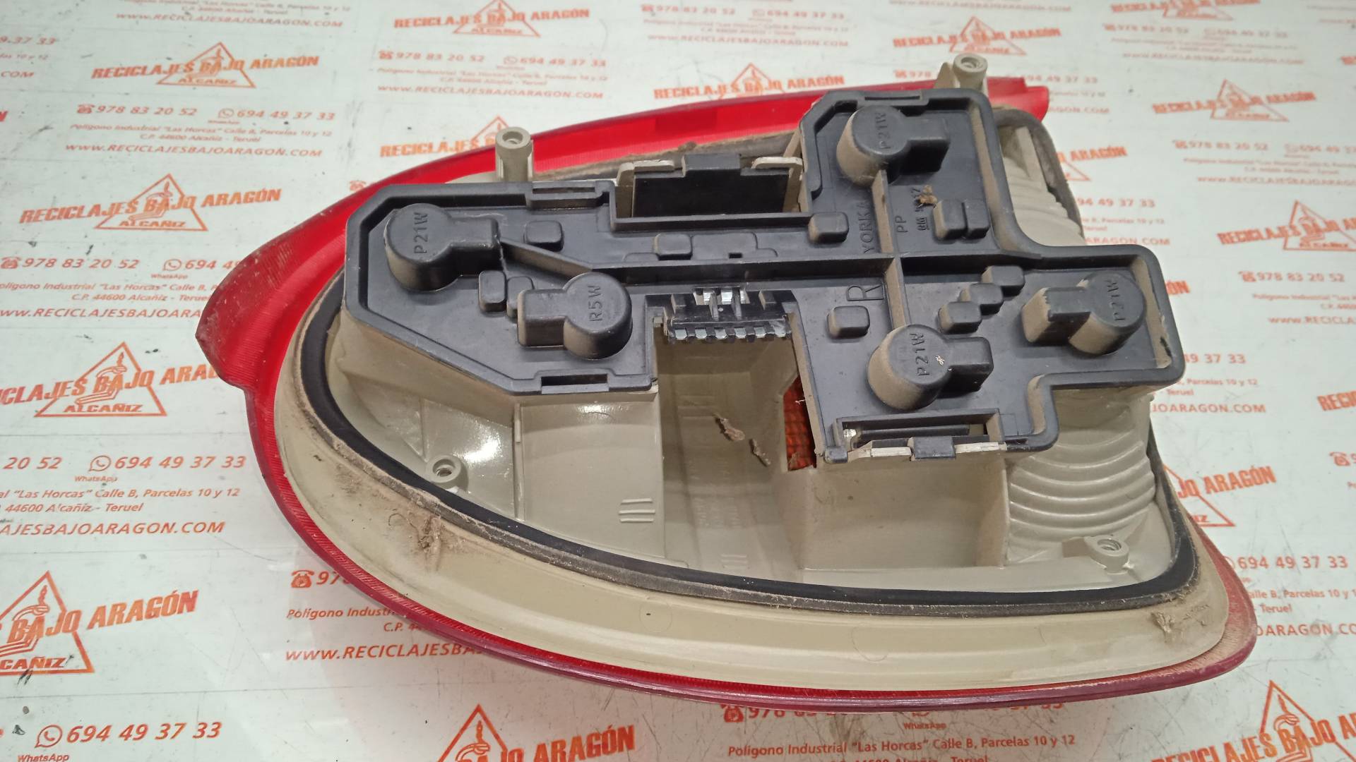 PILOTO TRASERO DERECHO OPEL CORSA C14NZ