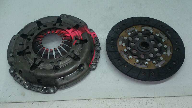 KIT EMBRAGUE NISSAN PRIMERA YD22