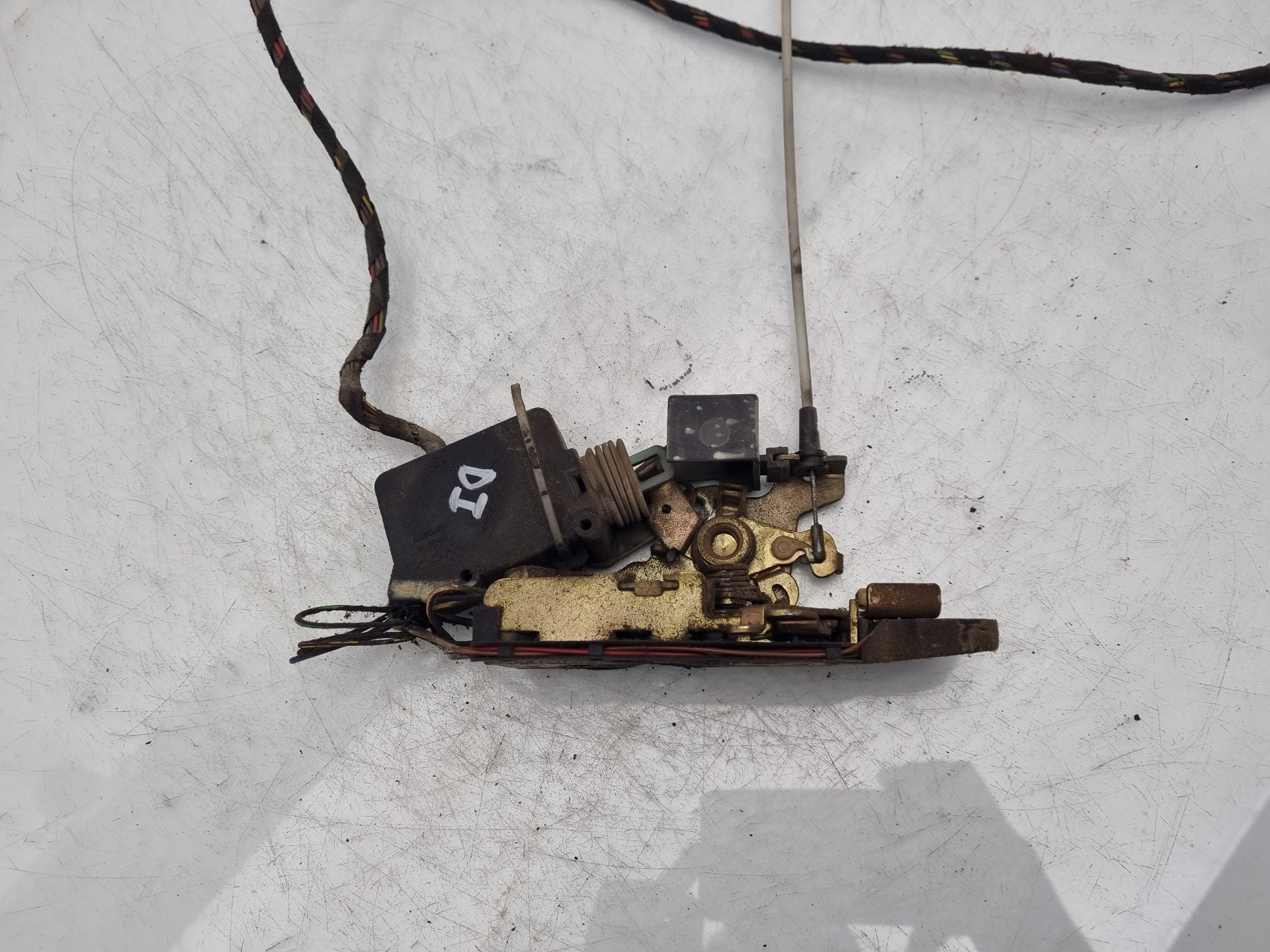 CERRADURA PUERTA DELANTERA IZQUIERDA MERCEDES-BENZ 612981