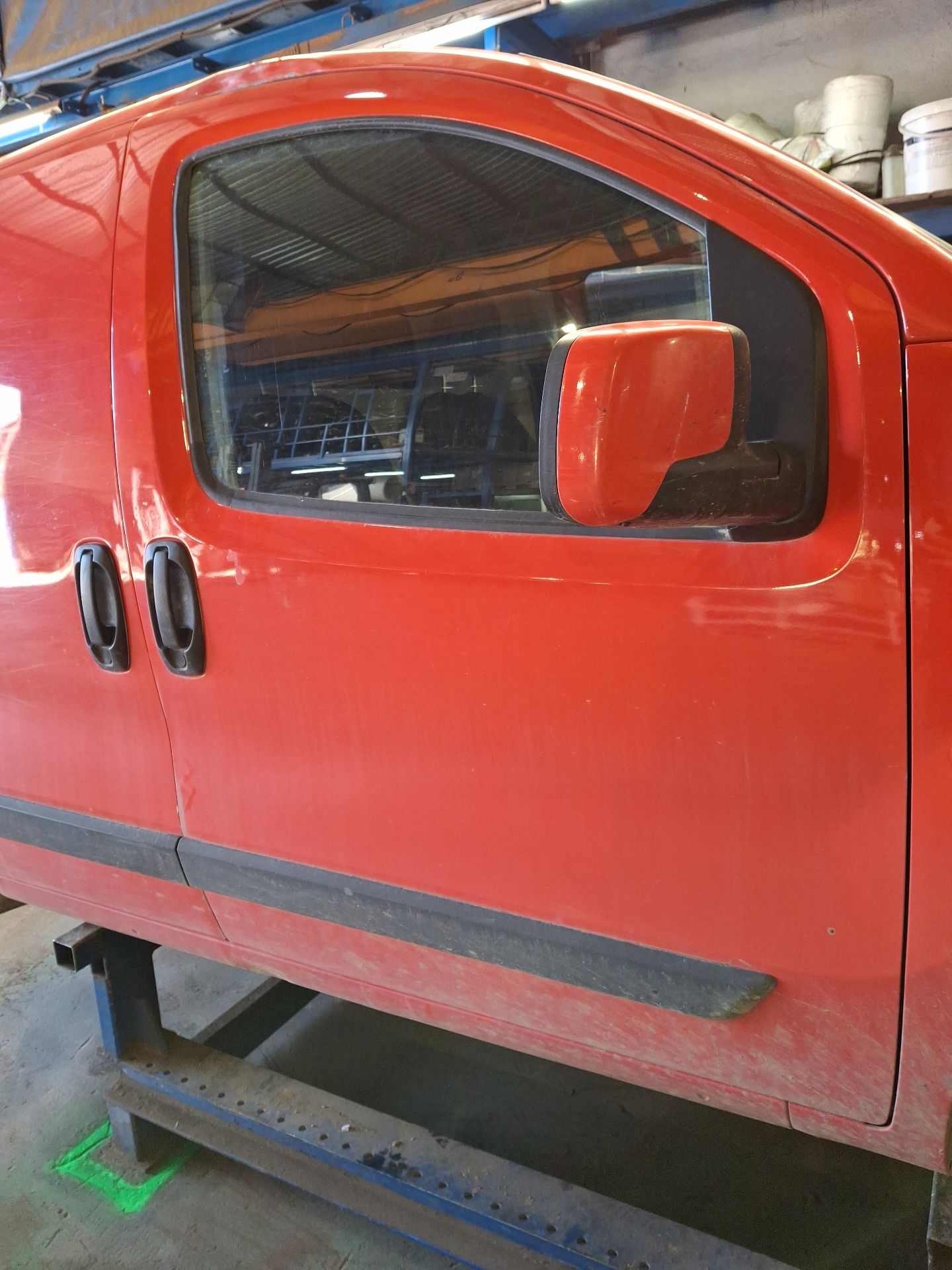 PUERTA DELANTERA DERECHA FIAT FIORINO 