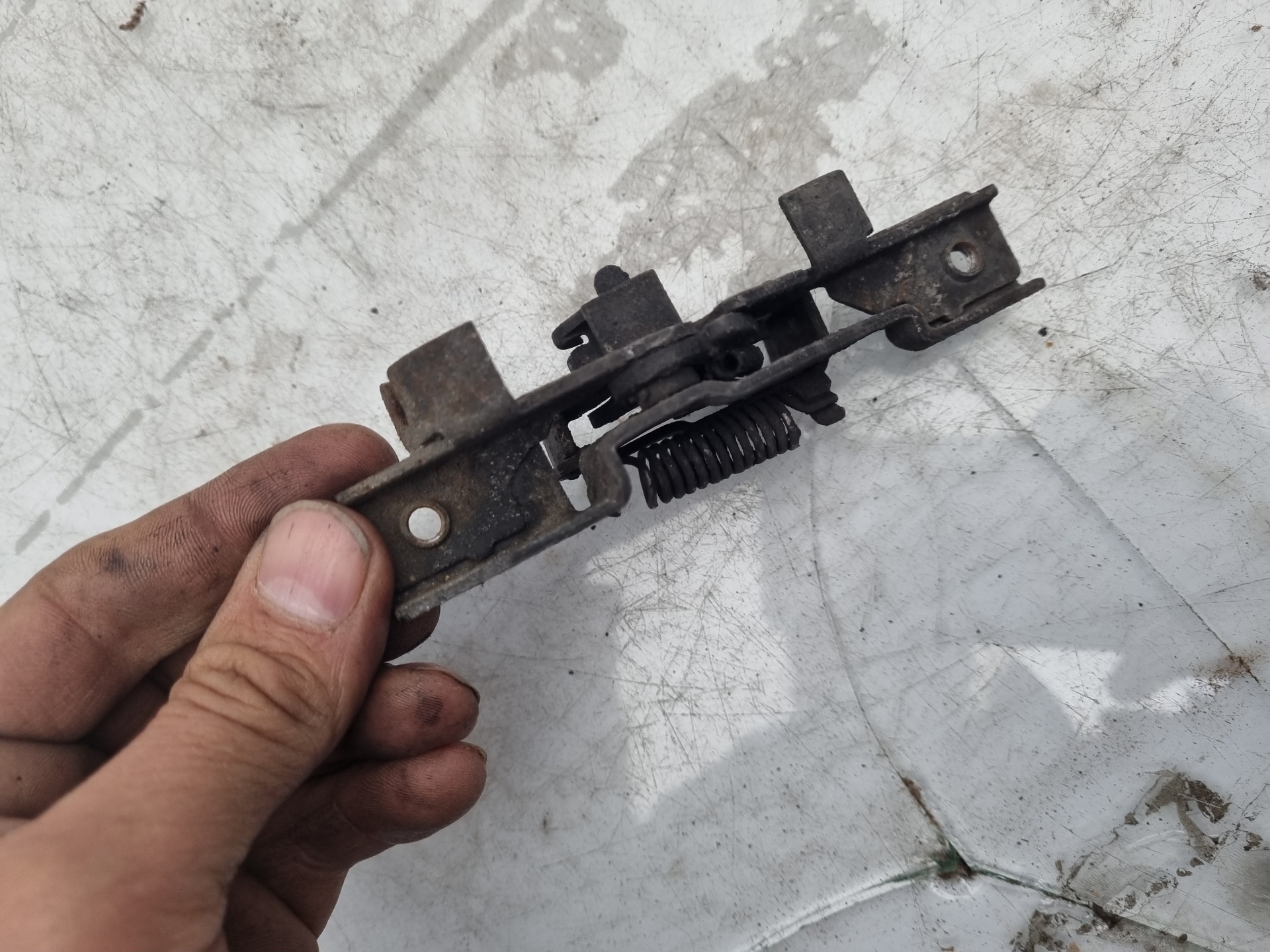 CERRADURA CAPO RENAULT LAGUNA F9Q