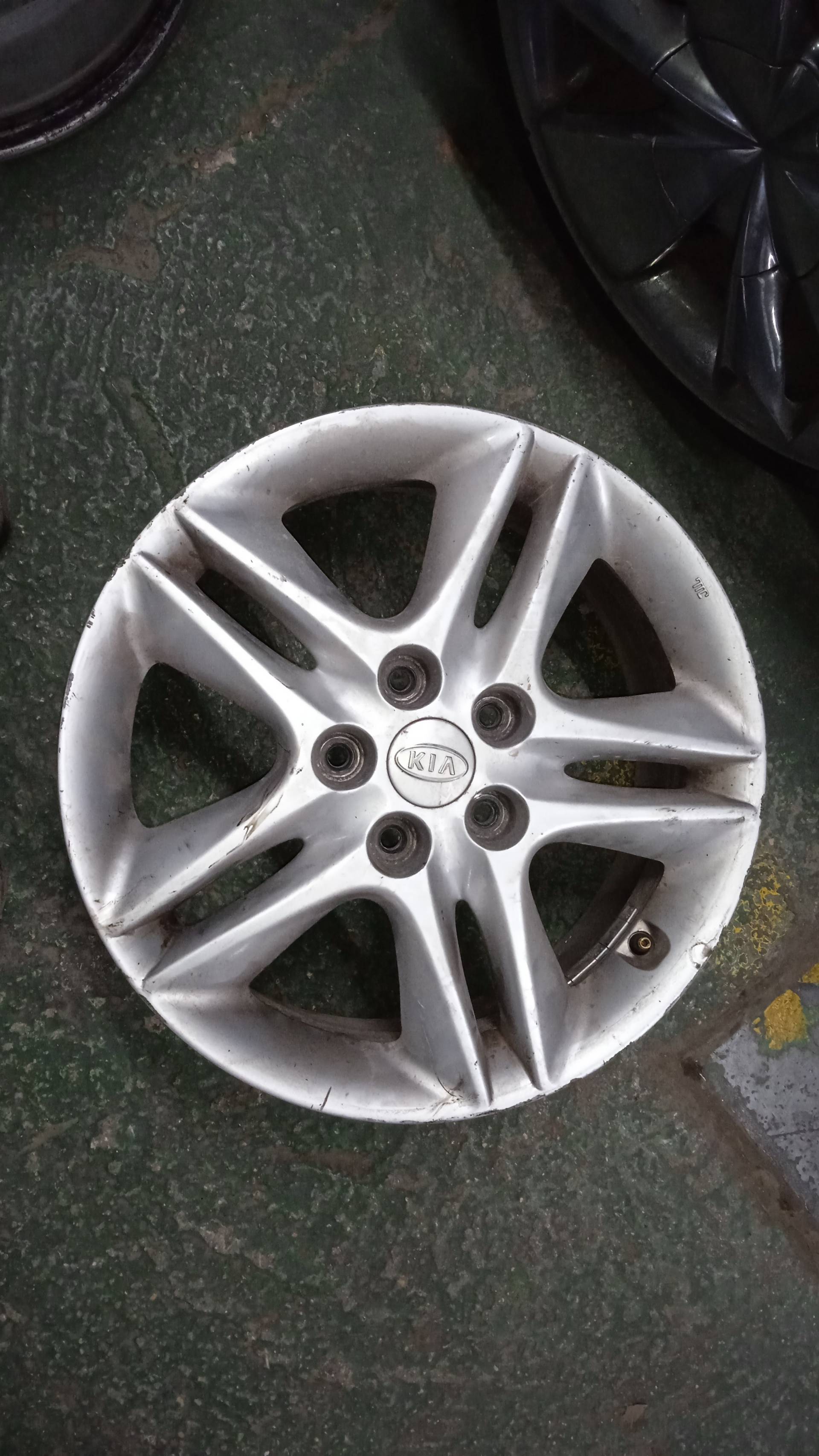 JUEGO LLANTAS KIA CEED D4EA