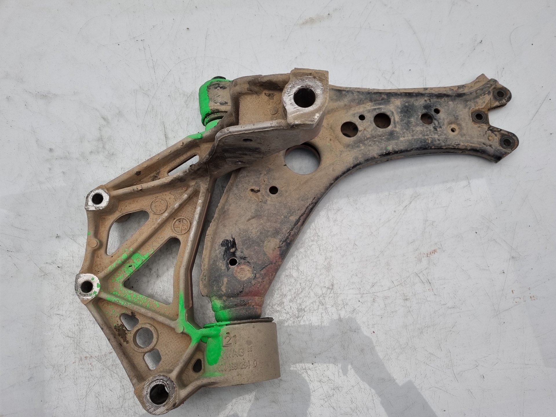 BRAZO SUSPENSION INFERIOR DELANT. DER. SEAT IBIZA ASZ