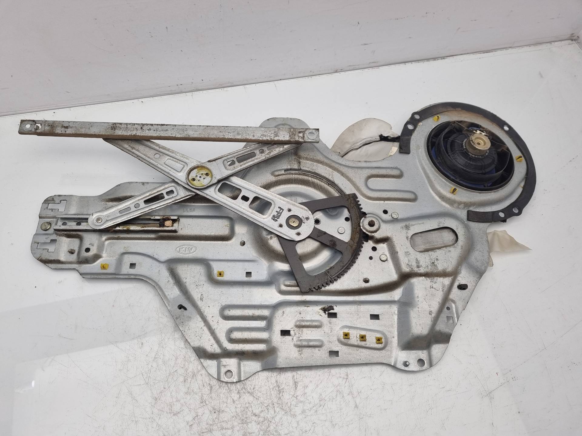 ELEVALUNAS DELANTERO IZQUIERDO KIA CERATO D4EA