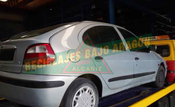 PILOTO TRASERO IZQUIERDO RENAULT MEGANE K4J C7