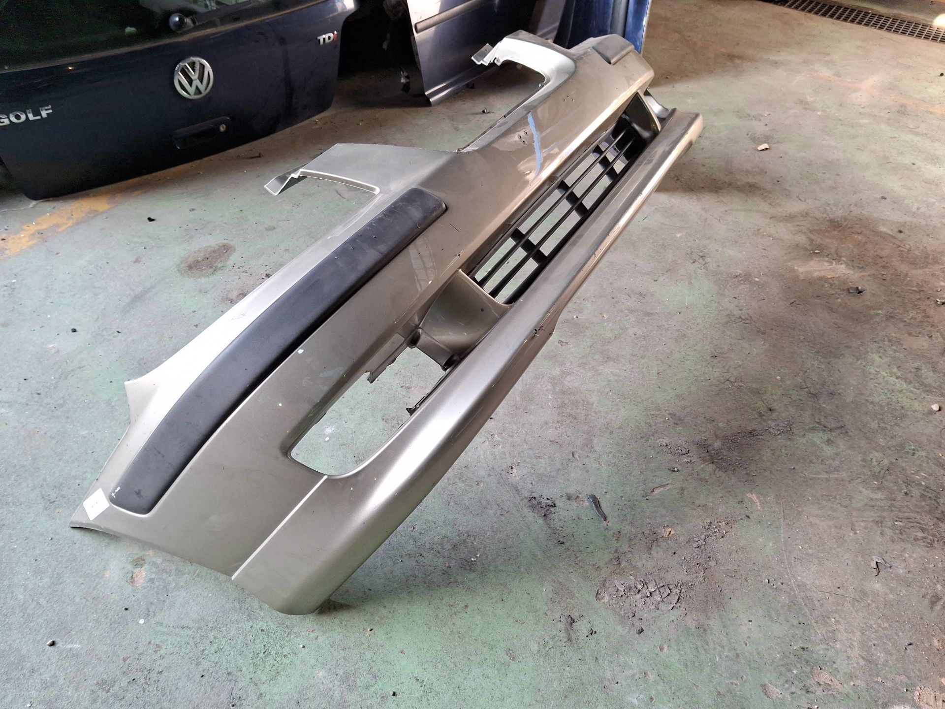 CORAZA FRONTAL COMPLETA HYUNDAI MATRIX 