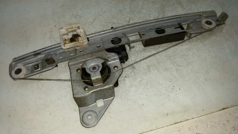 ELEVALUNAS TRASERO IZQUIERDO RENAULT MEGANE F9Q-B8