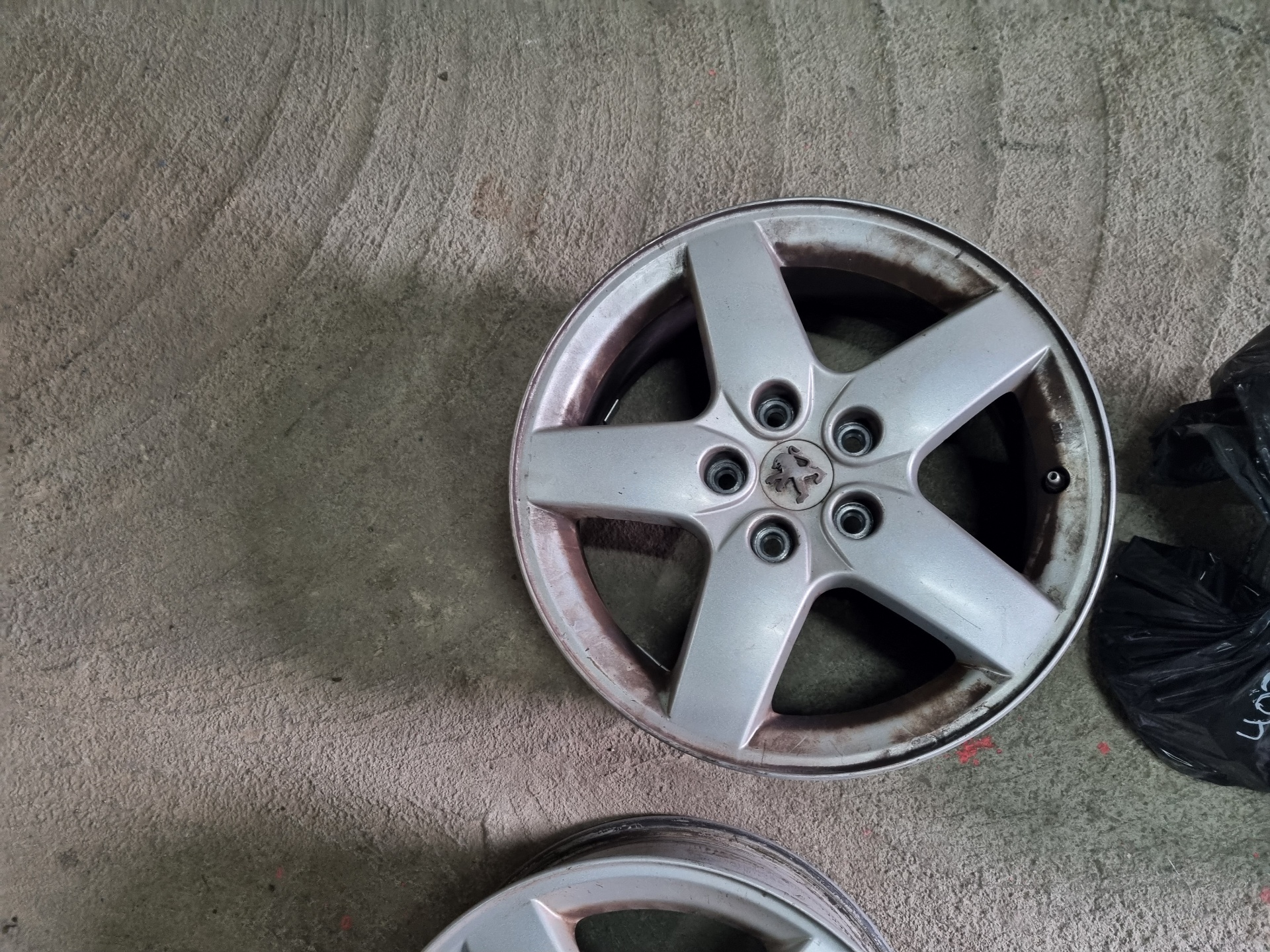 JUEGO LLANTAS PEUGEOT 407 9HZ