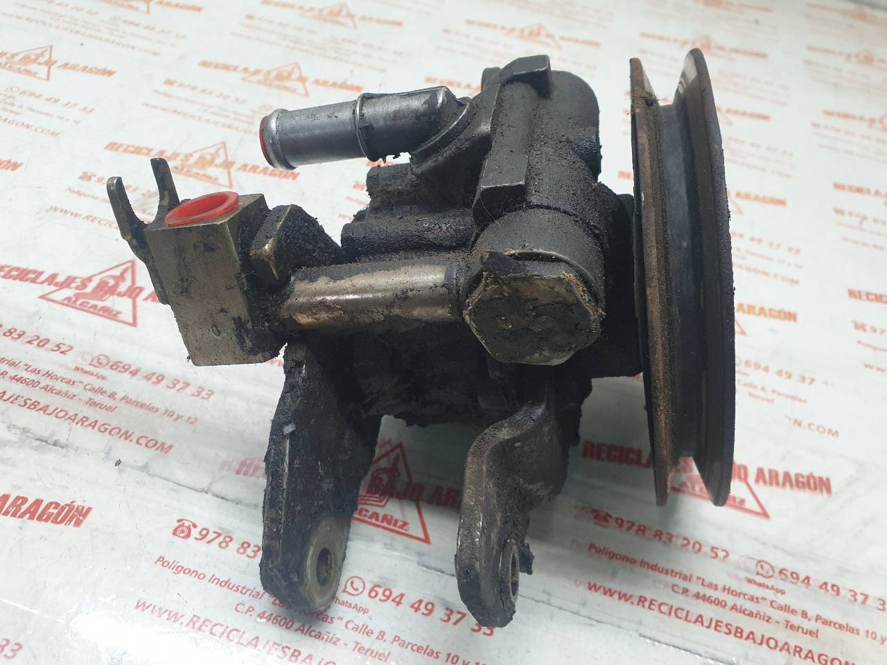 BOMBA DIRECCION NISSAN TERRANO TD27T