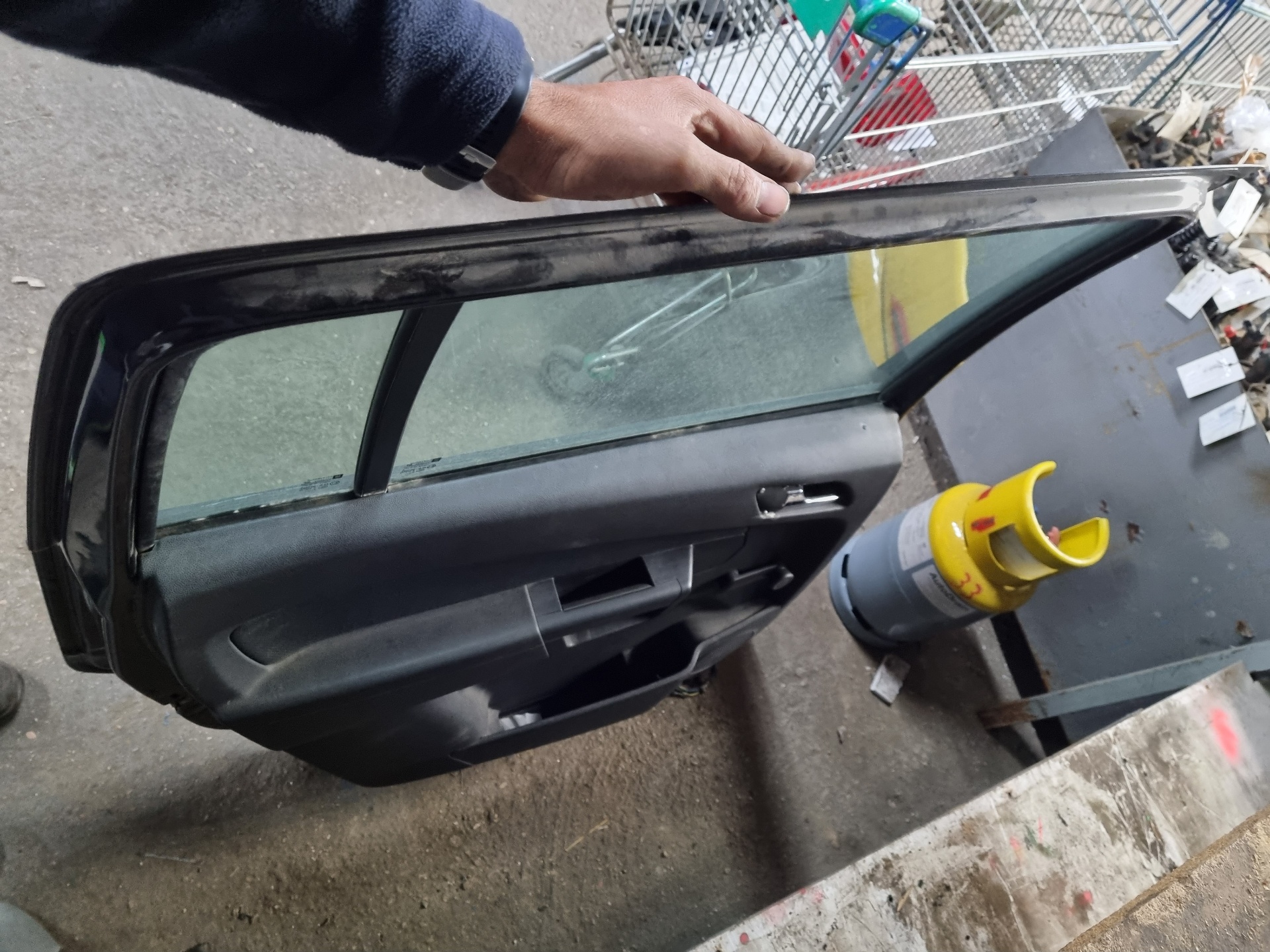 PUERTA TRASERA IZQUIERDA OPEL ZAFIRA Z19DT