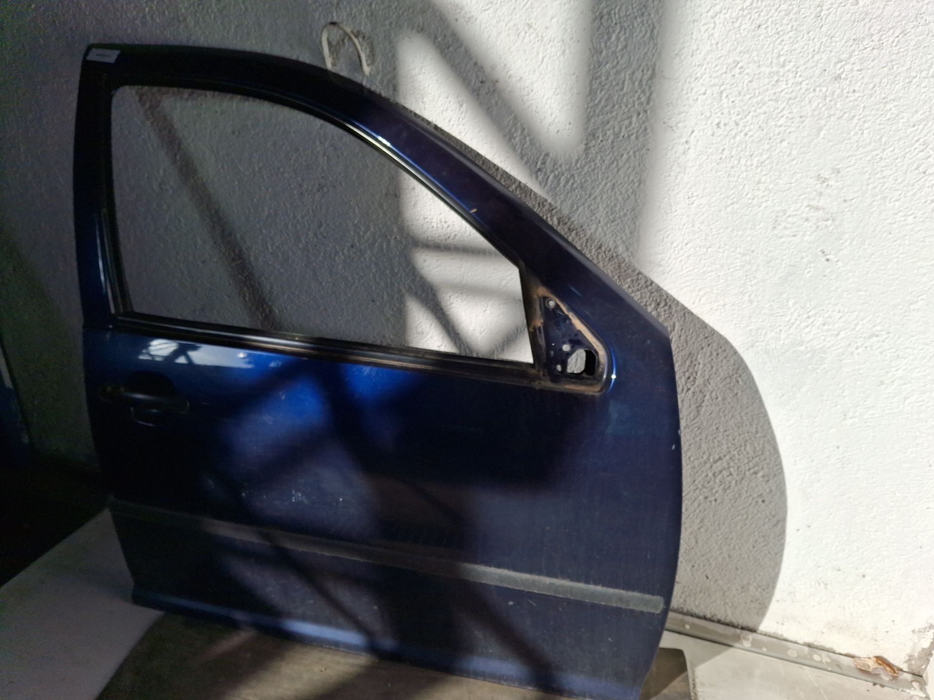 PUERTA DELANTERA DERECHA VOLKSWAGEN GOLF 