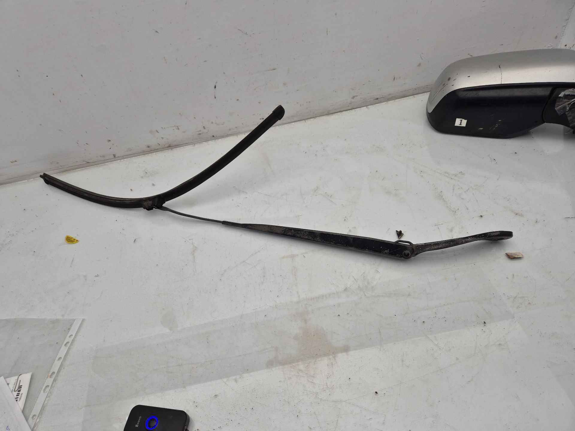 BRAZO LIMPIA DELANTERO IZQUIERDO RENAULT SC?NIC 