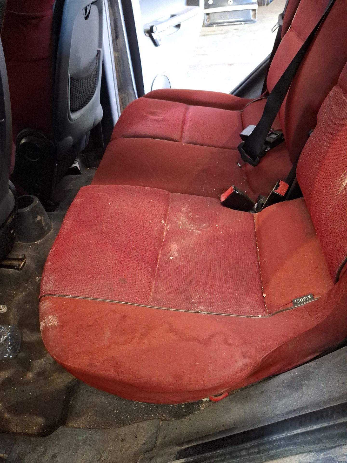 ASIENTOS TRASEROS MITSUBISHI COLT 