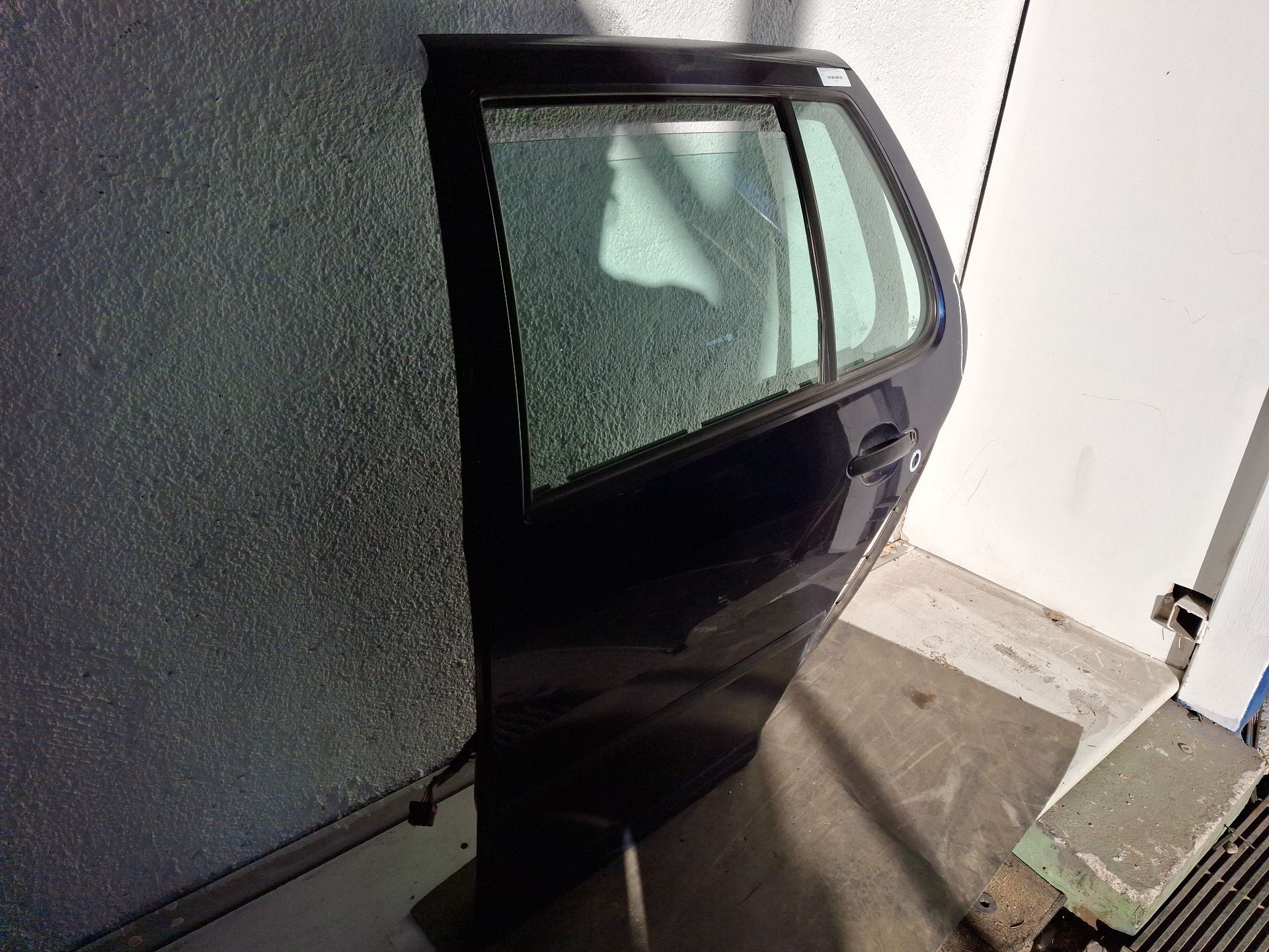 PUERTA TRASERA IZQUIERDA VOLKSWAGEN GOLF 