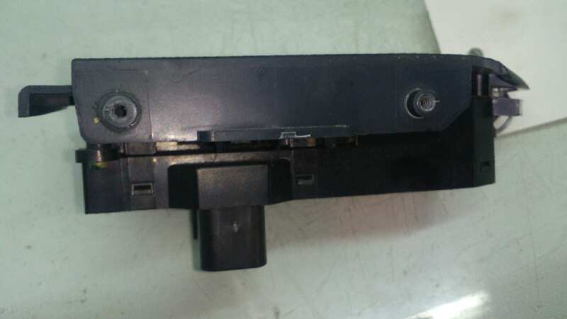 MANDO ELEVALUNAS DELANTERO IZQUIERDO HONDA CIVIC D16V1