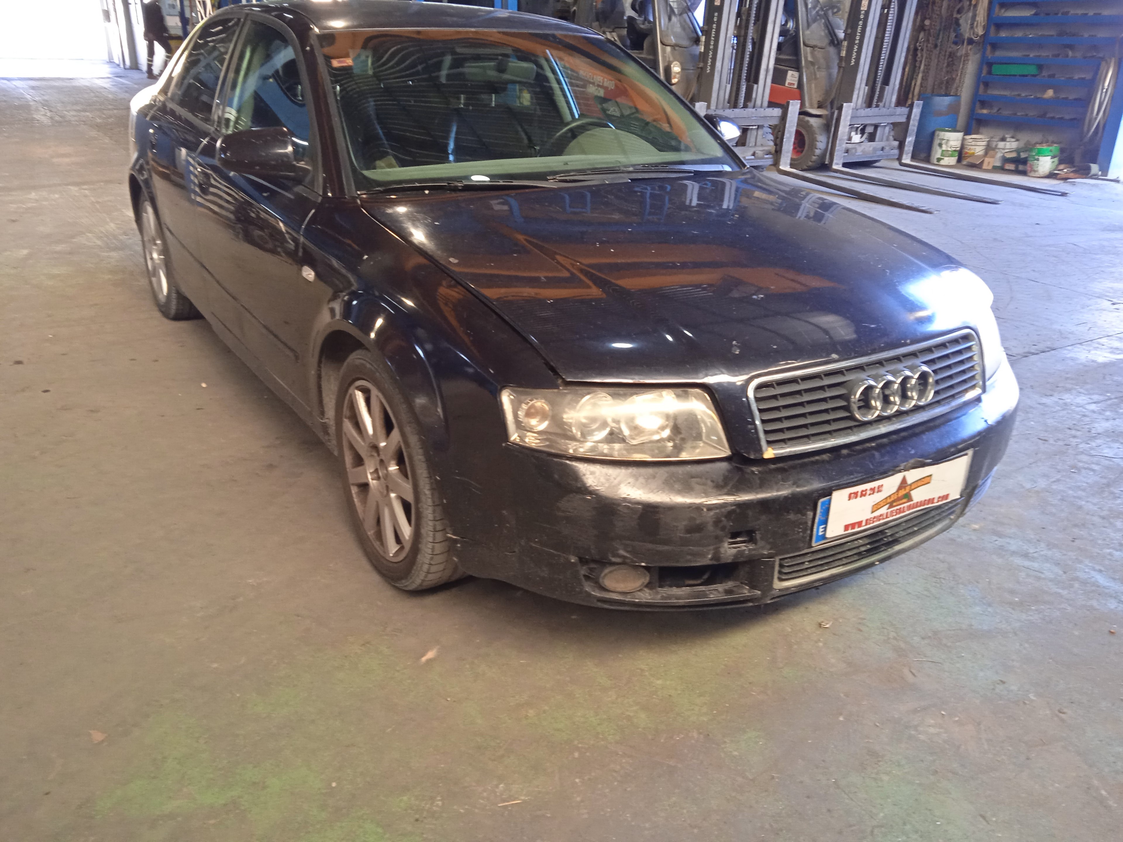  AUDI A4 BERLINA (8E) 1.9 TDI
