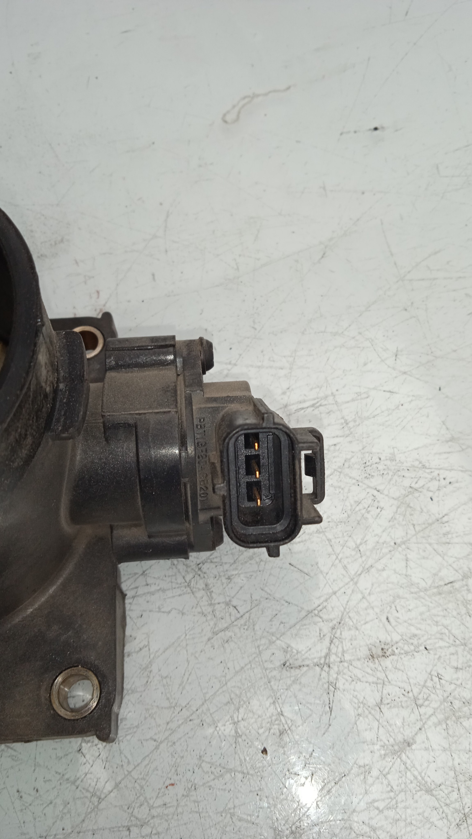 CAJA MARIPOSA MAZDA 6 L8