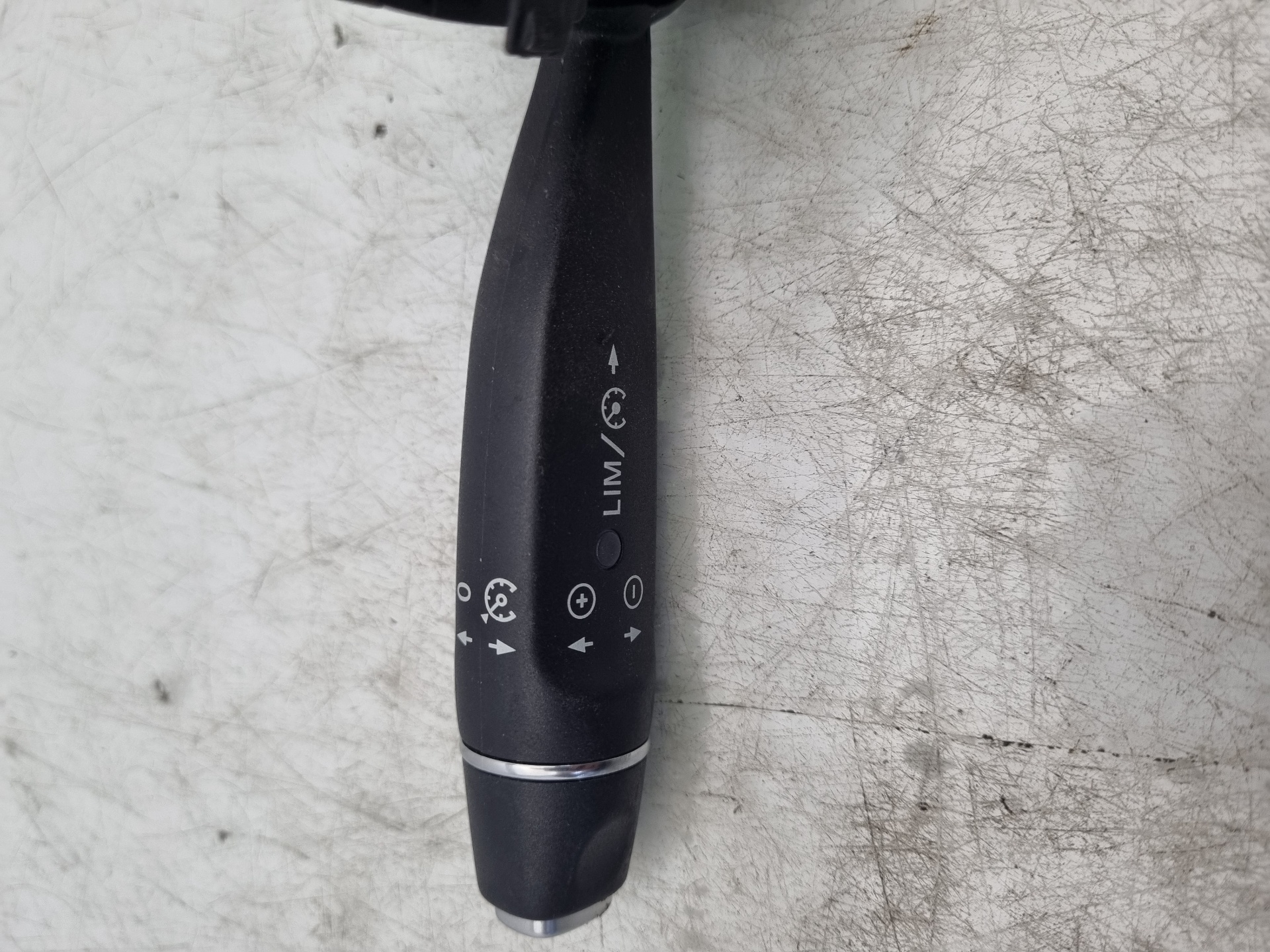 MANDO MULTIFUNCION INFINITI Q30 270910