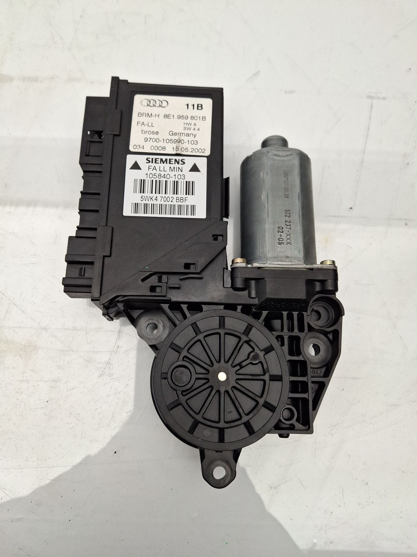  AUDI A4 BERLINA (8E) 2.5 V6 24V TDI CAT (AYM)