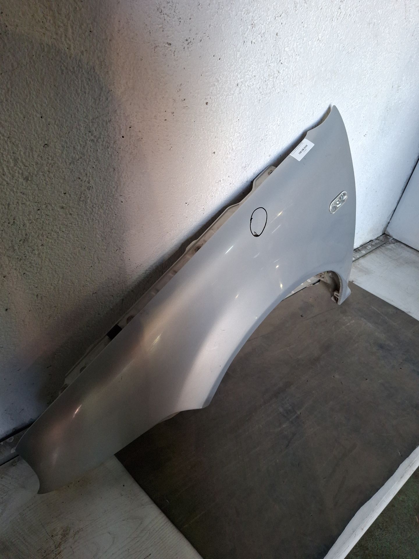 ALETA DELANTERA IZQUIERDA VOLKSWAGEN GOLF 