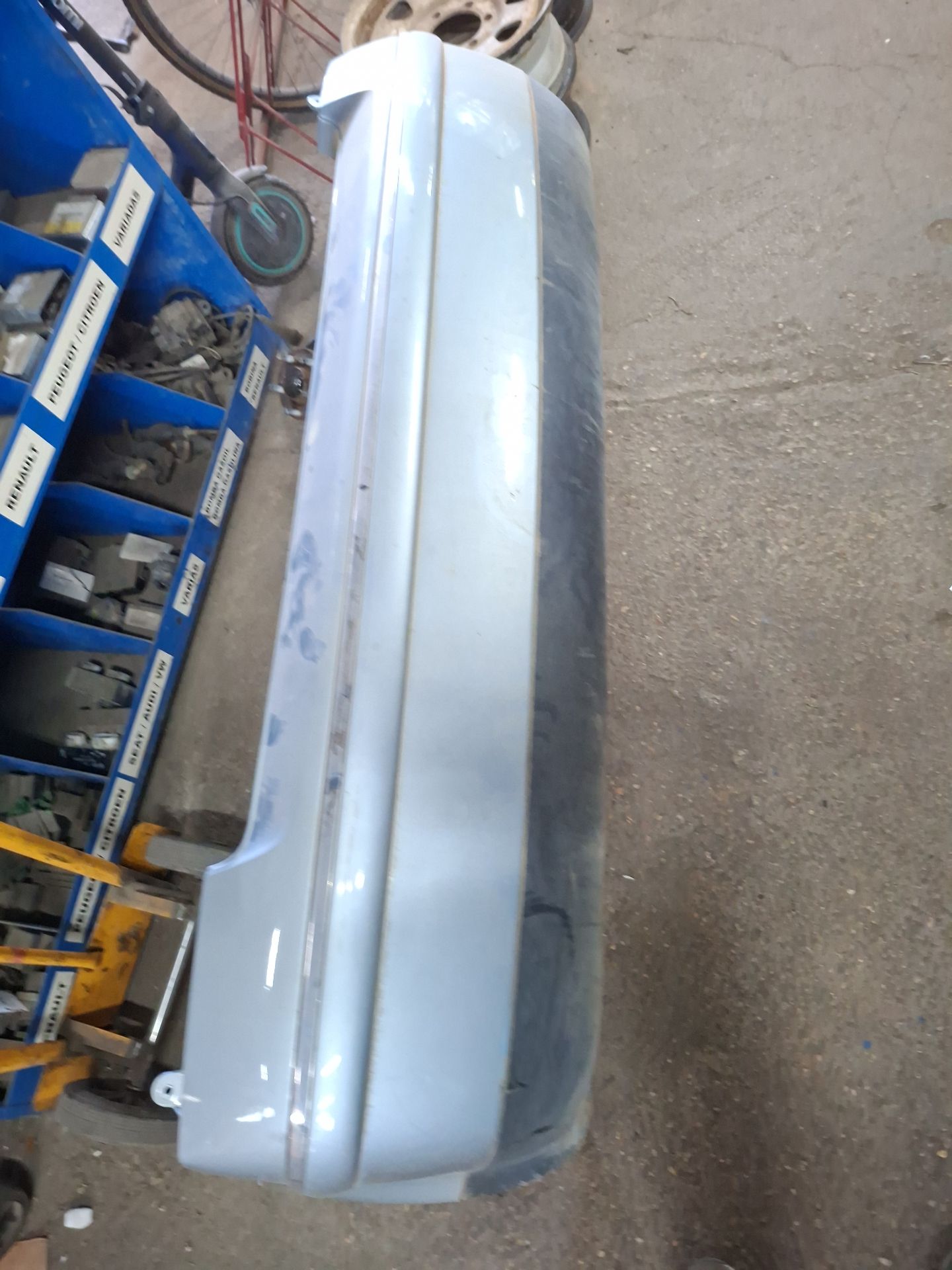 PARAGOLPES TRASERO VOLKSWAGEN PASSAT 