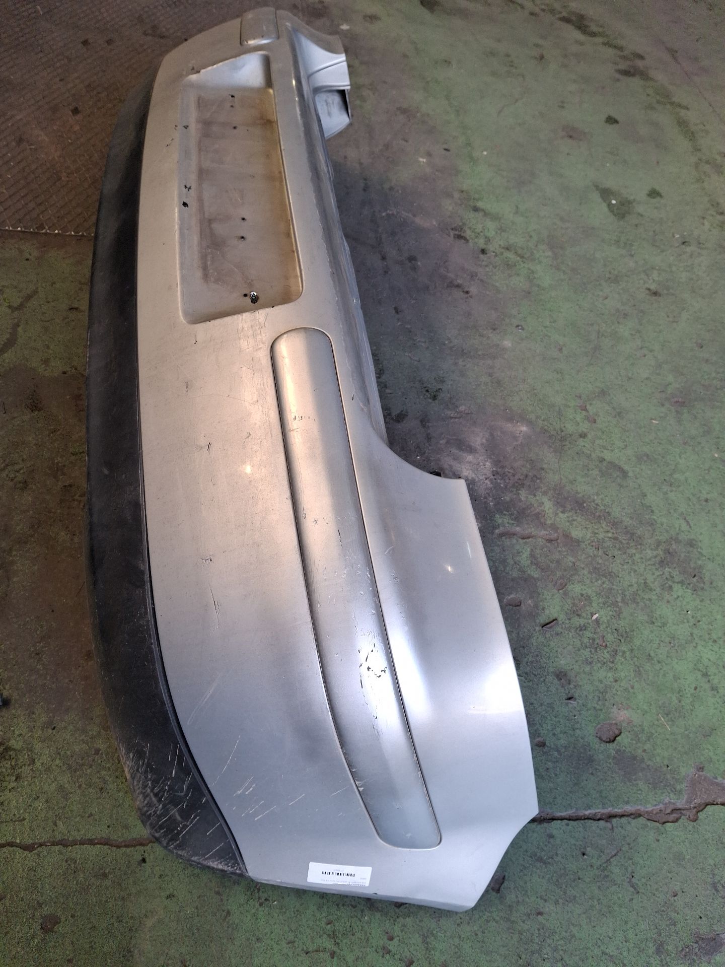 PARAGOLPES TRASERO VOLKSWAGEN GOLF 