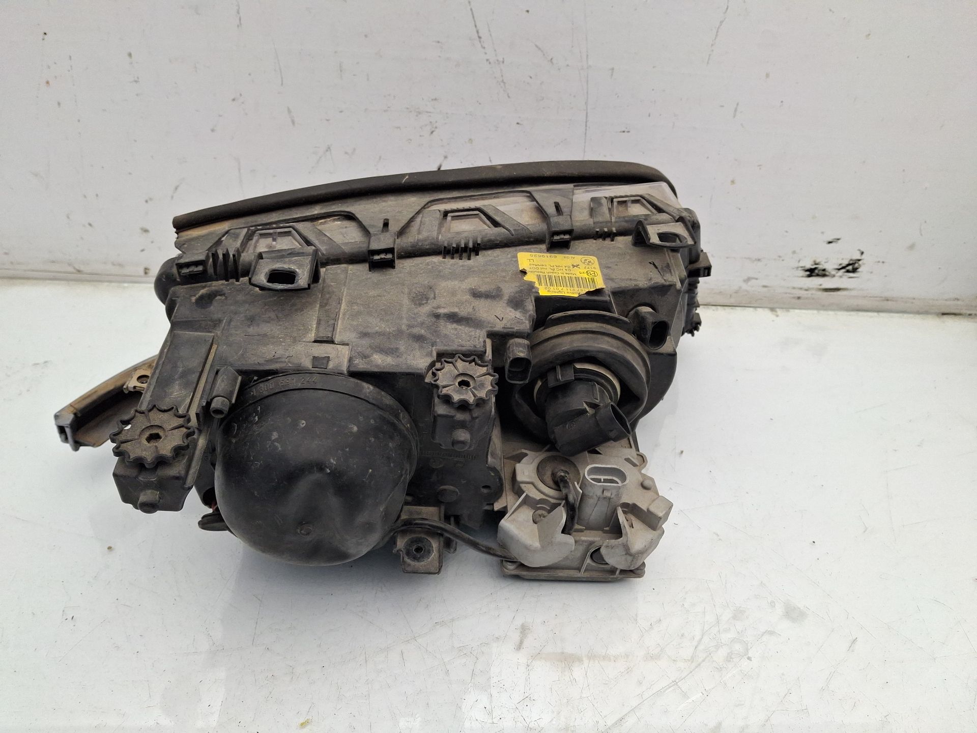 FARO IZQUIERDO BMW 3 