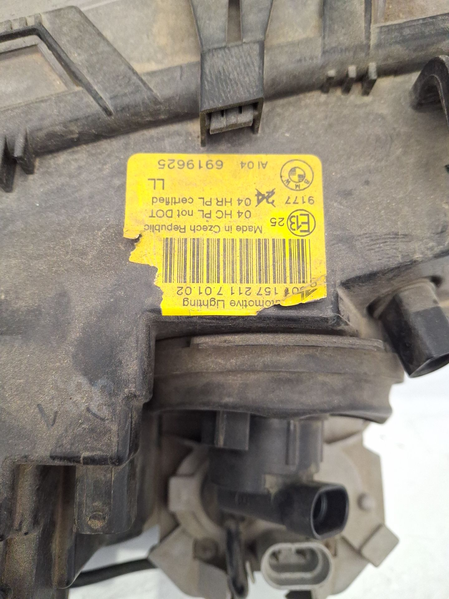 FARO IZQUIERDO BMW 3 