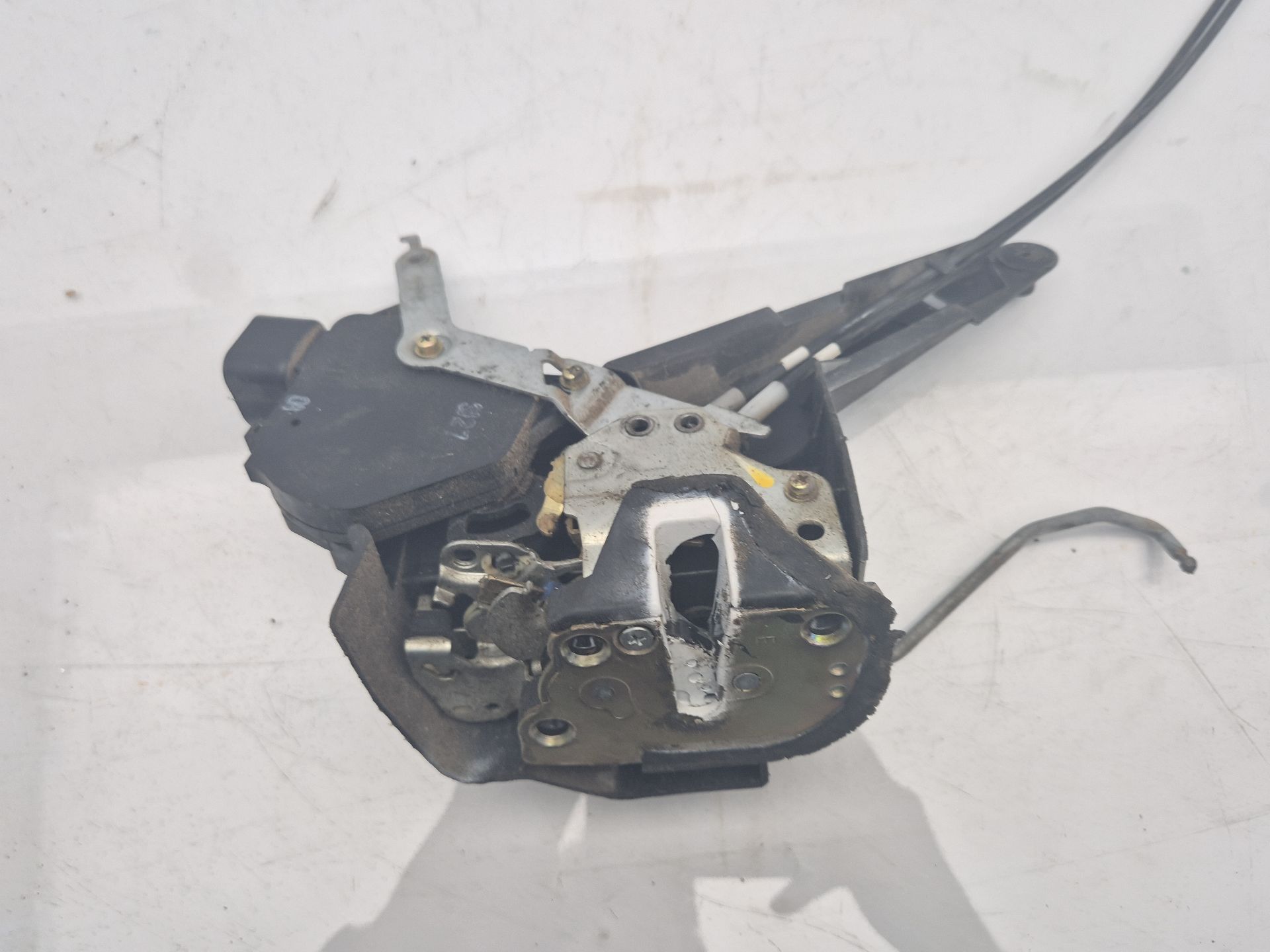 CERRADURA PUERTA DELANTERA DERECHA TOYOTA COROLLA 