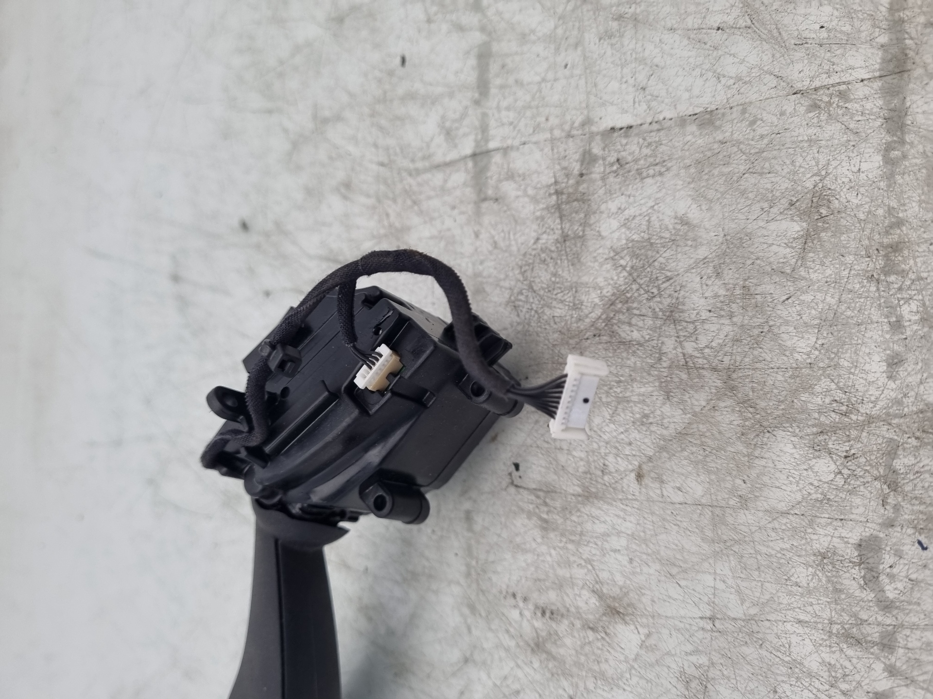 MANDO LIMPIA INFINITI Q30 270910