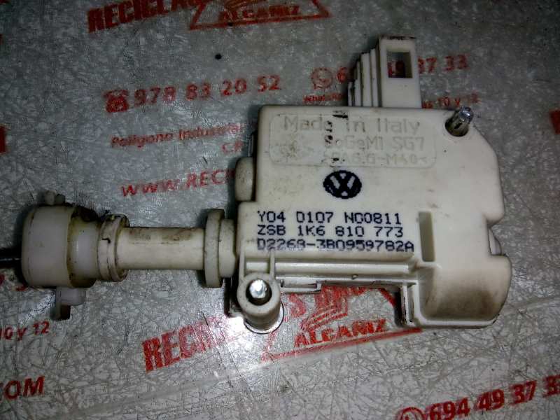 TAPA EXTERIOR COMBUSTIBLE VOLKSWAGEN GOLF BKD
