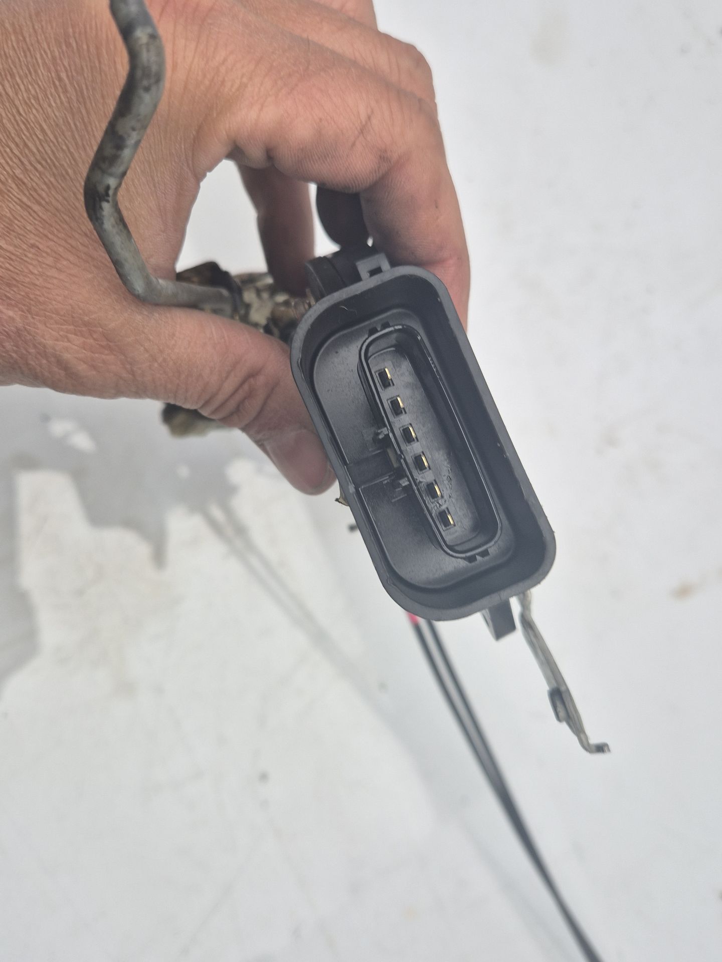 CERRADURA PUERTA DELANTERA IZQUIERDA TOYOTA COROLL 