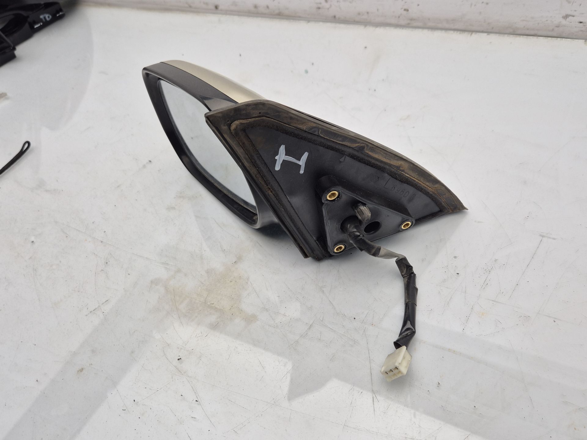 RETROVISOR IZQUIERDO TOYOTA RAV 