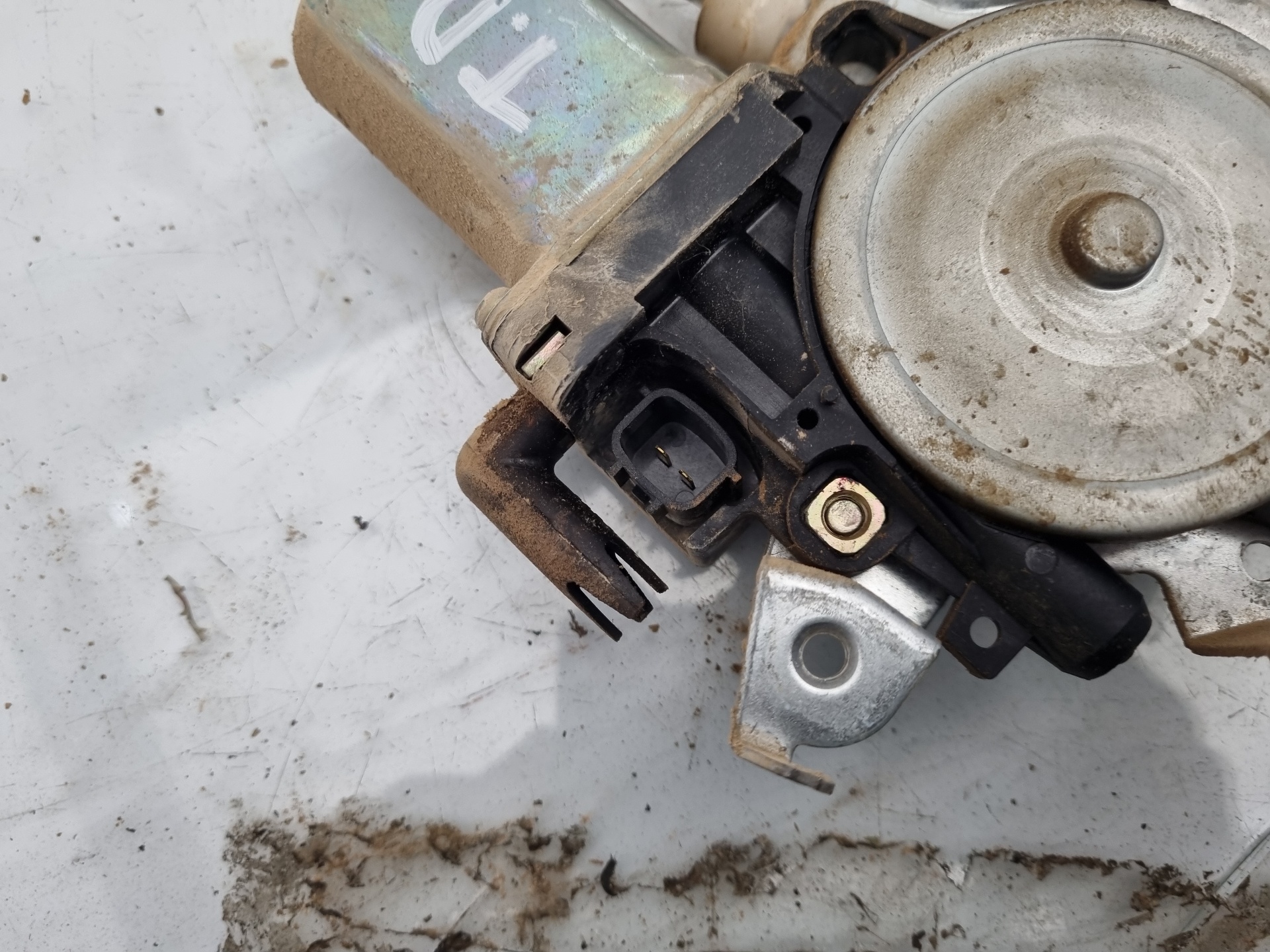 ELEVALUNAS TRASERO DERECHO NISSAN X-TRAIL YD22