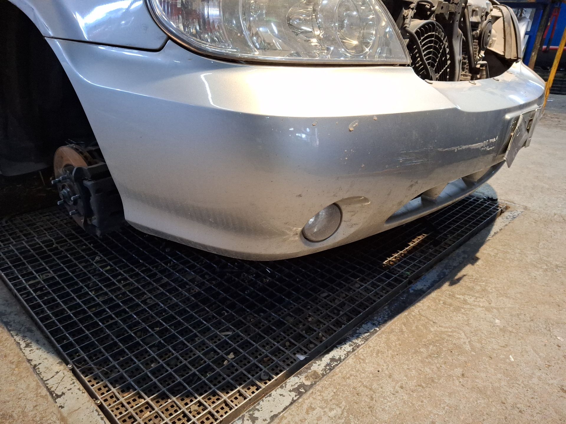 PARAGOLPES DELANTERO KIA CARNIVAL 