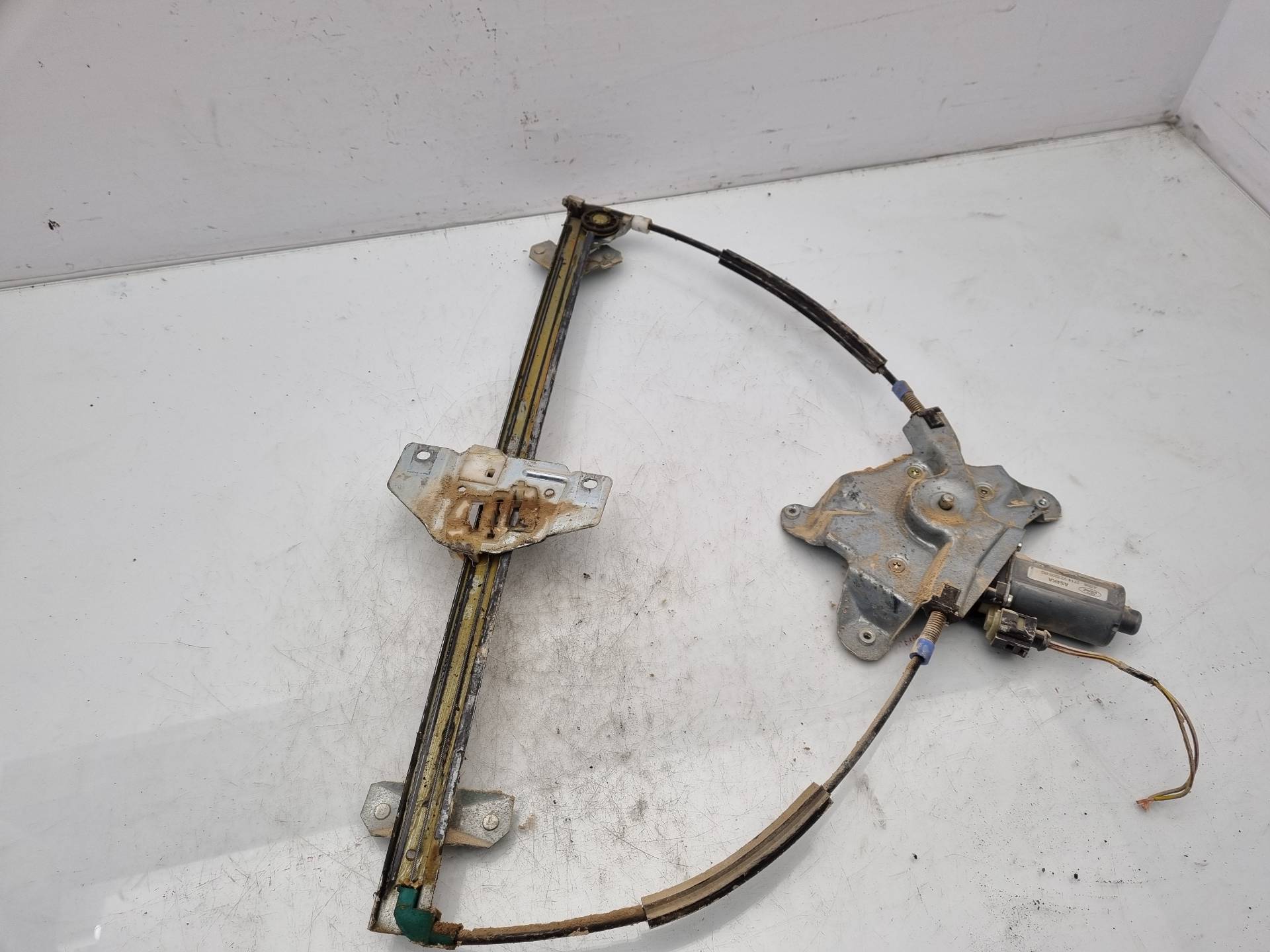 ELEVALUNAS DELANTERO DERECHO FORD TRANSIT 