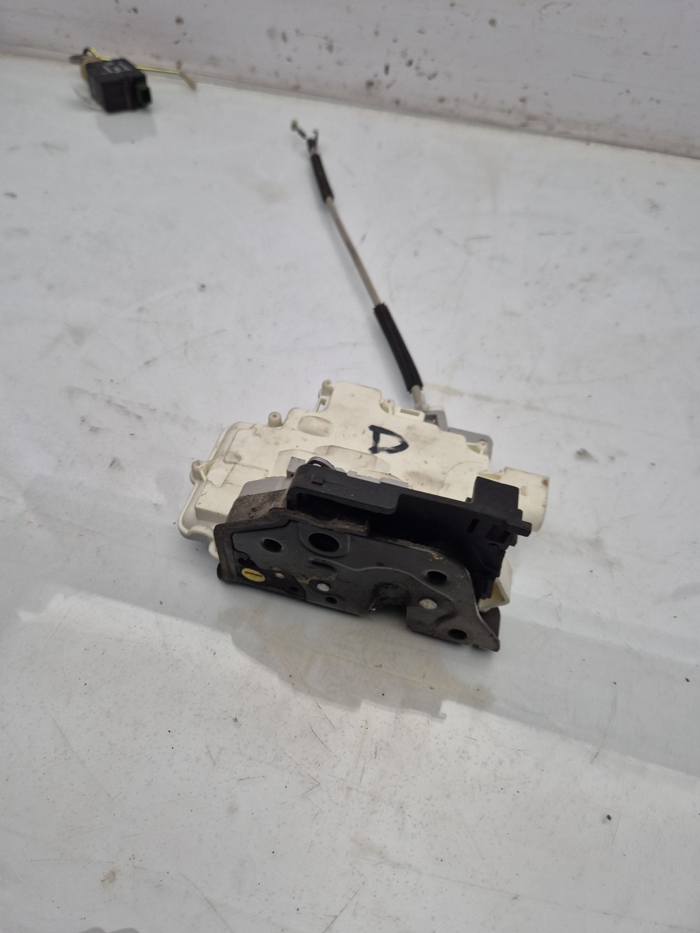 CERRADURA PUERTA DELANTERA DERECHA SEAT IBIZA 