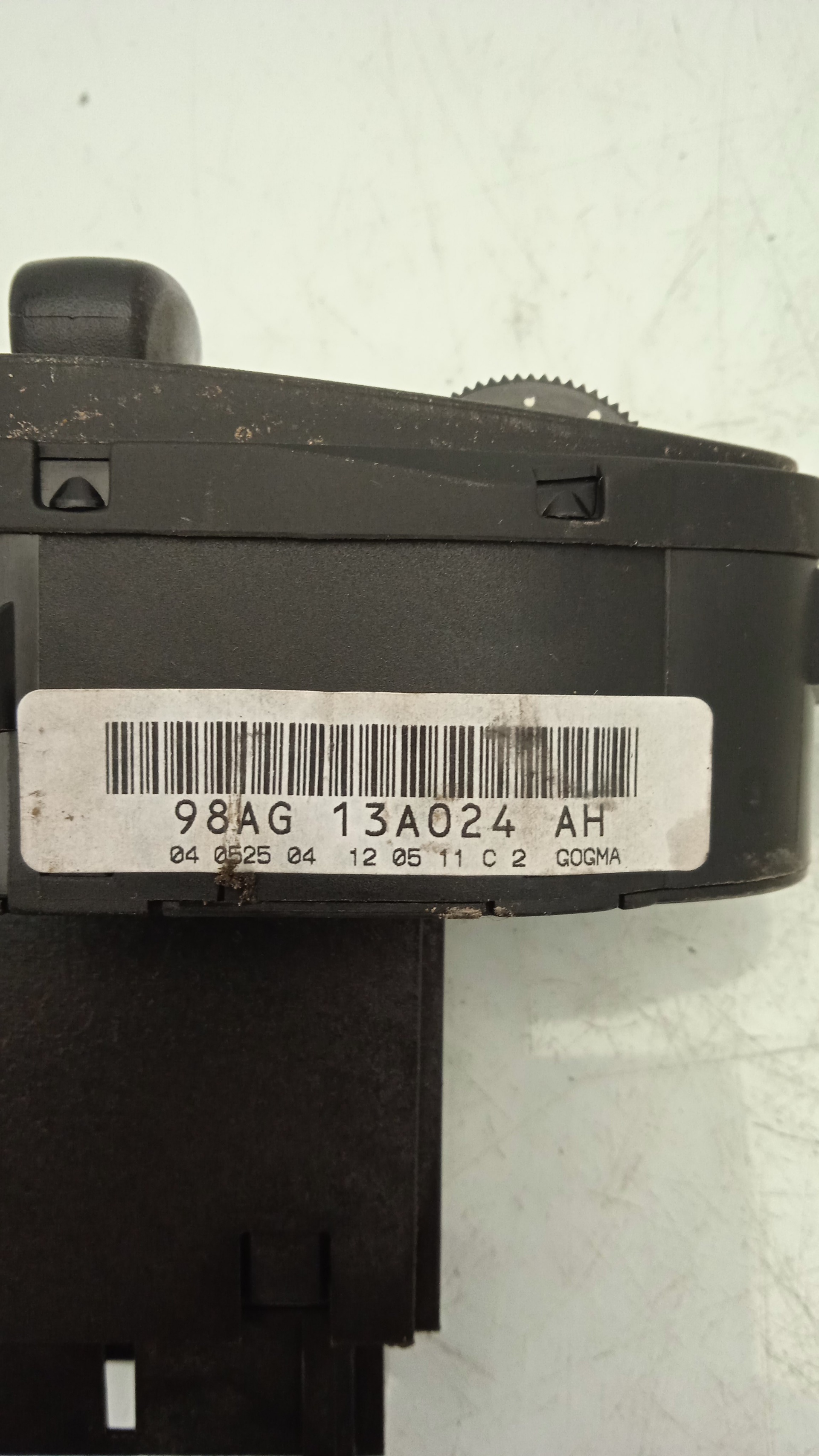 MANDO LUCES FORD FOCUS F9DA