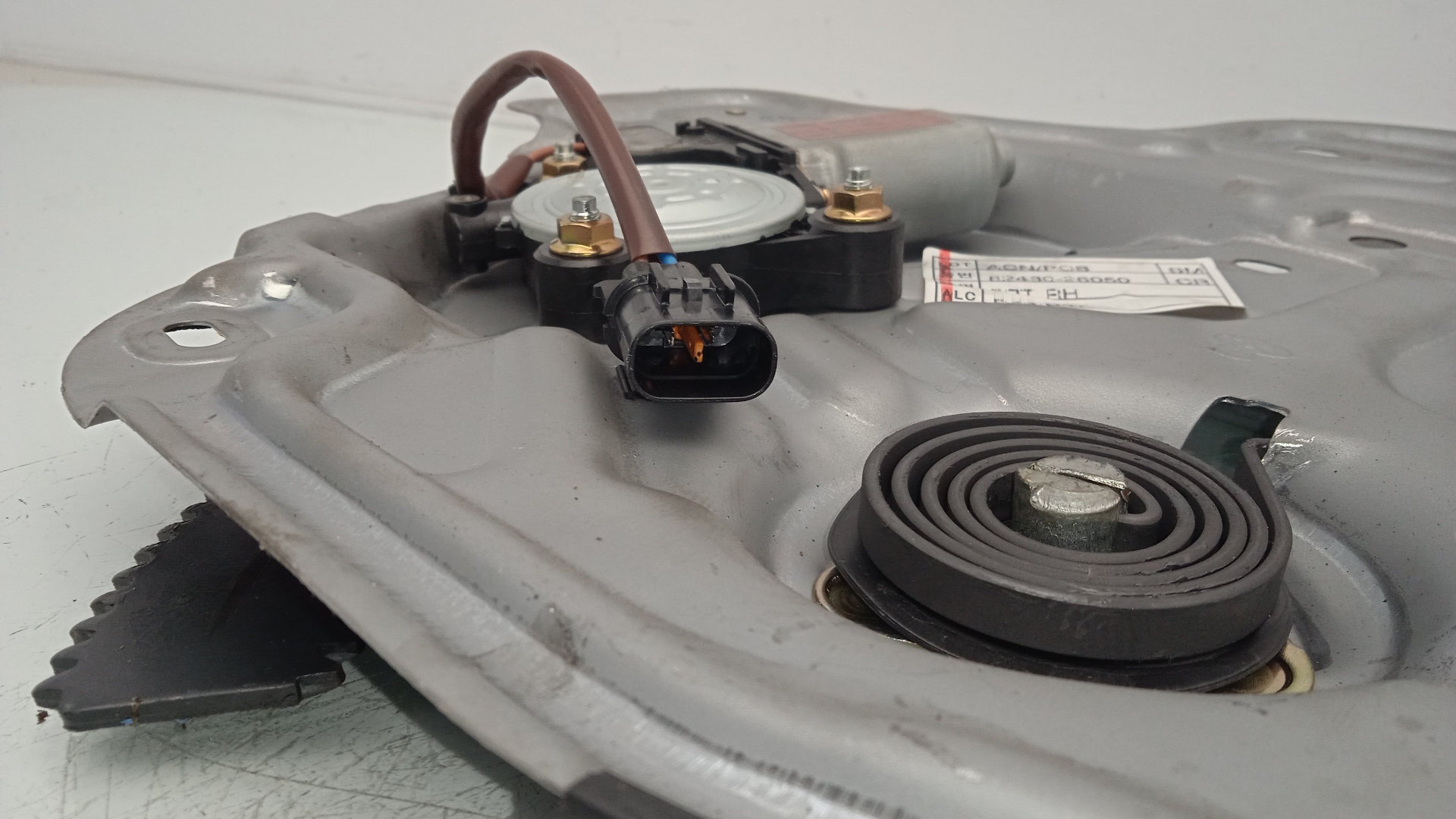 ELEVALUNAS DELANTERO DERECHO HYUNDAI SANTA D4EA