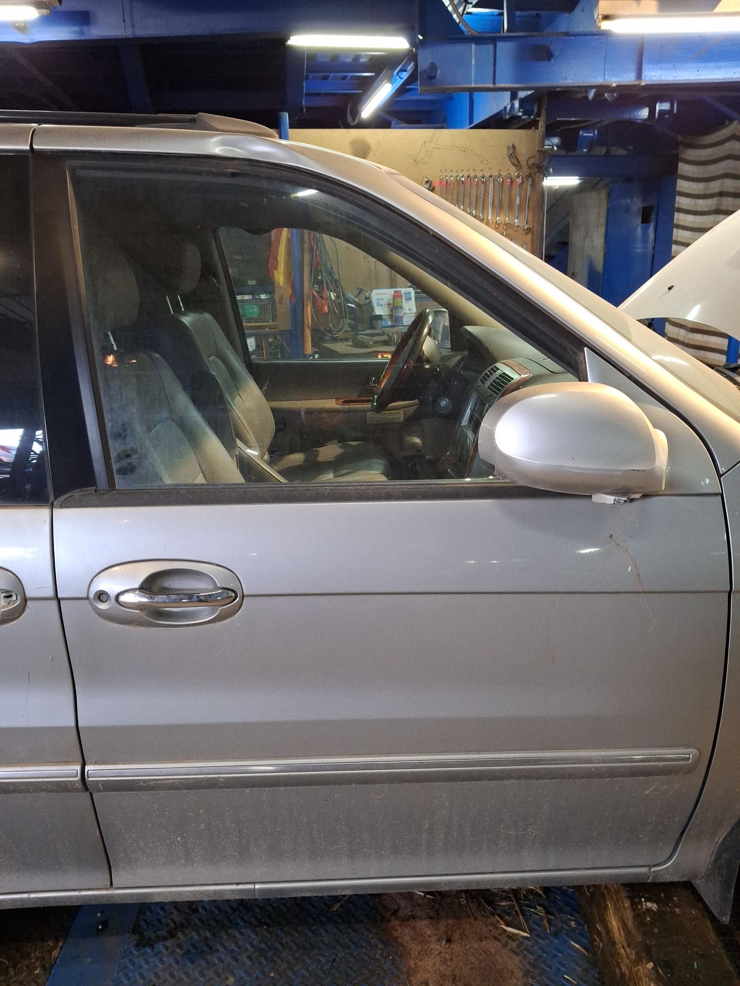 PARAGOLPES DELANTERO KIA CARNIVAL 