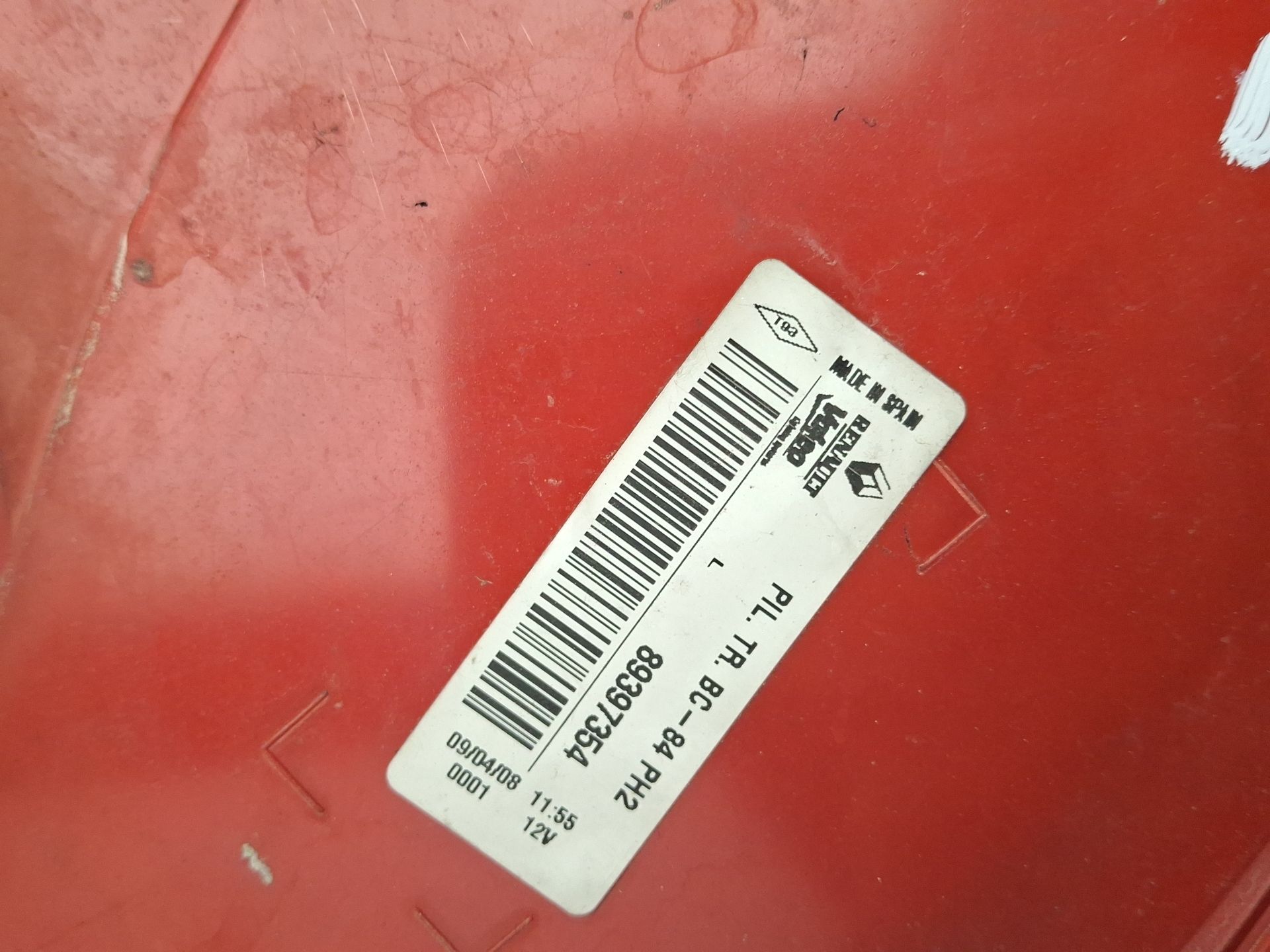 PILOTO TRASERO IZQUIERDO RENAULT MEGANE 