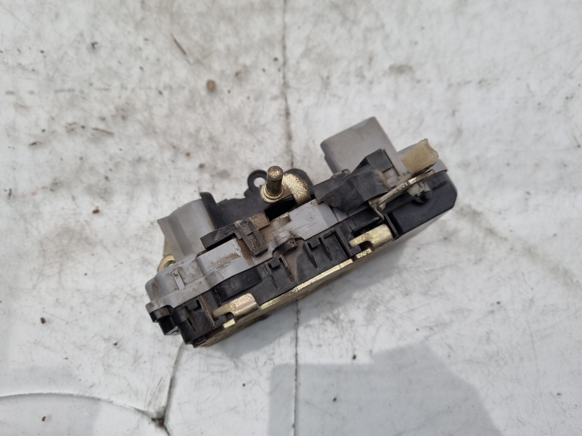 CERRADURA PUERTA DELANTERA IZQUIERDA CITROEN XSARA RHY