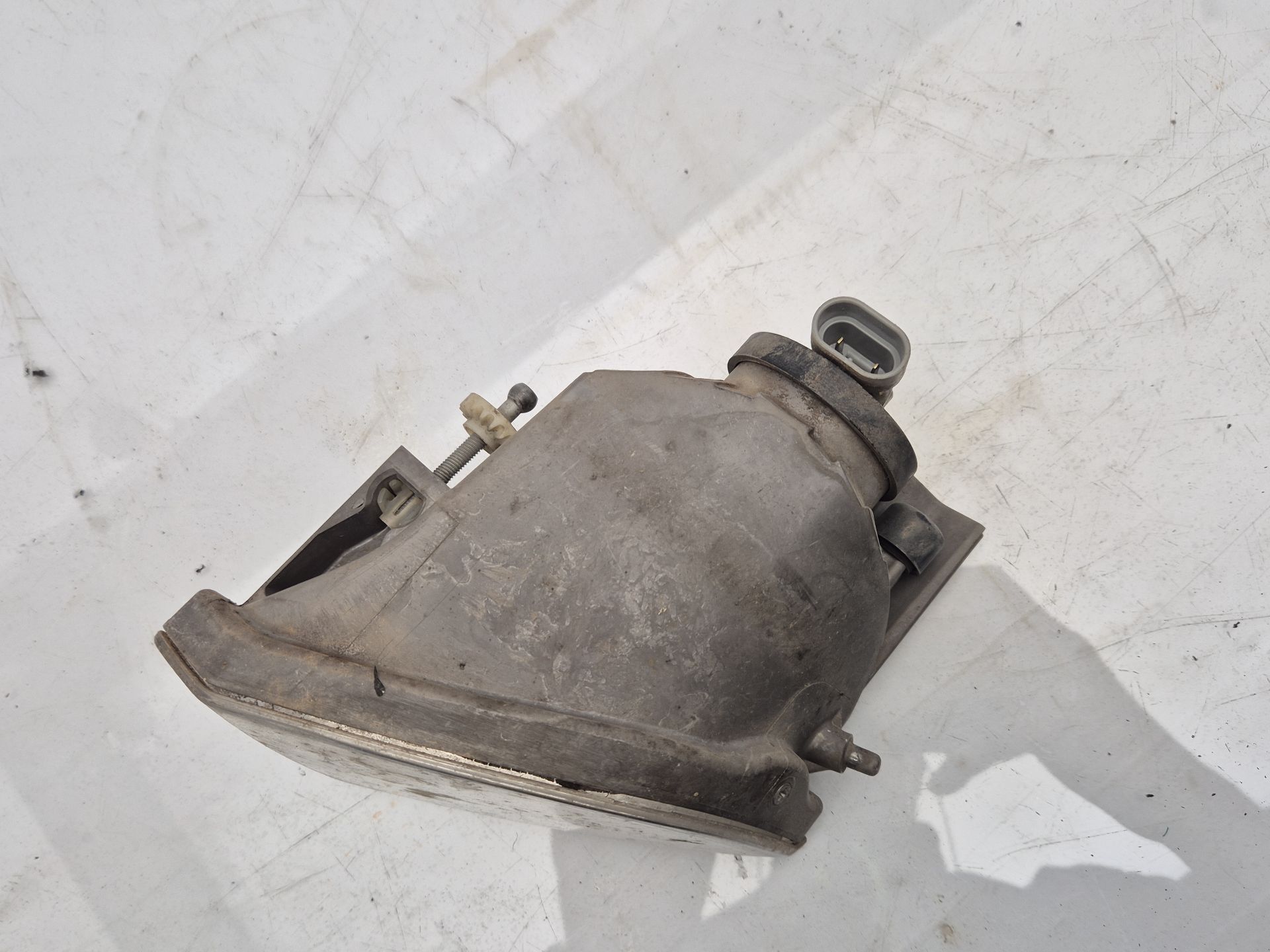 FARO ANTINIEBLA DERECHO TOYOTA RAV 