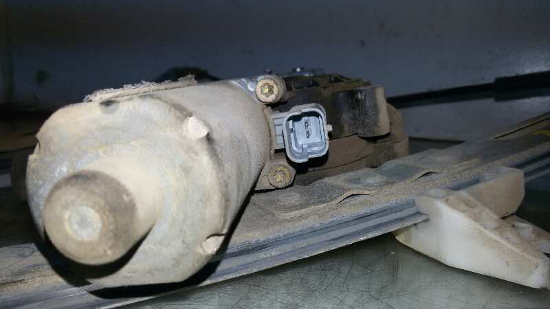 ELEVALUNAS DELANTERO IZQUIERDO PEUGEOT 206 KFX