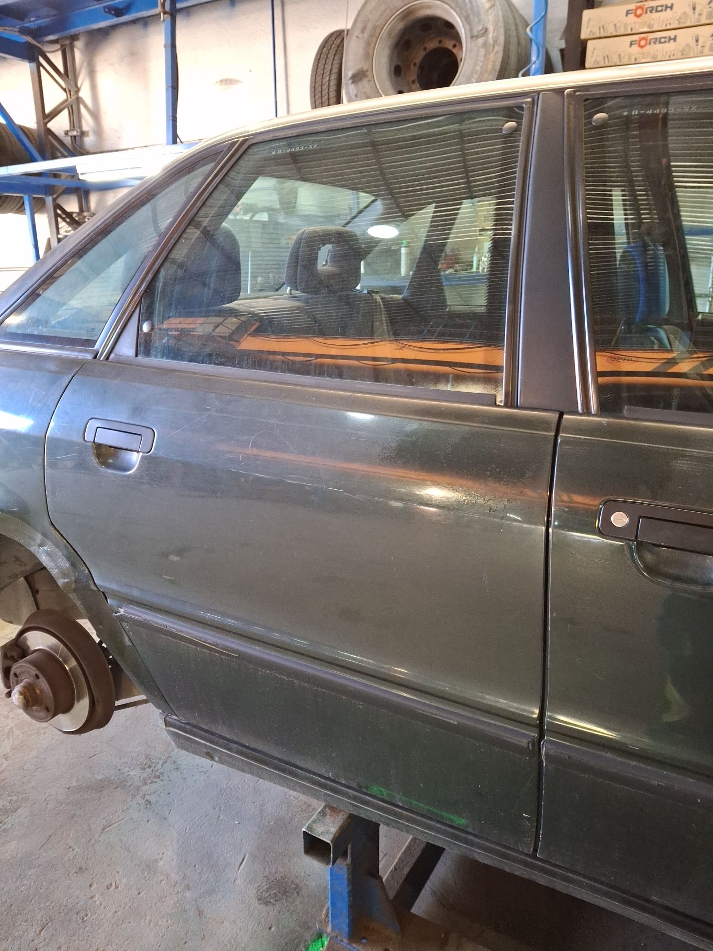 PUERTA TRASERA IZQUIERDA AUDI 80 