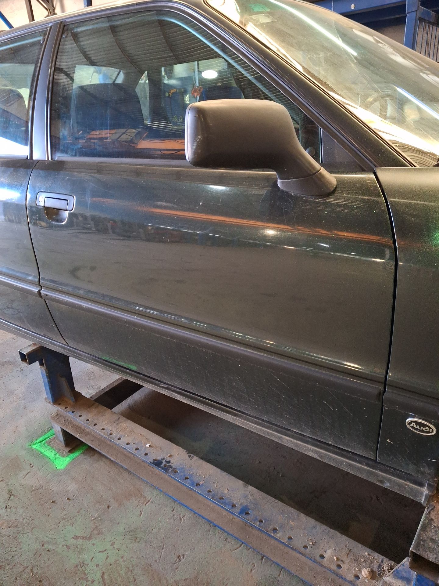PUERTA DELANTERA DERECHA AUDI 80 