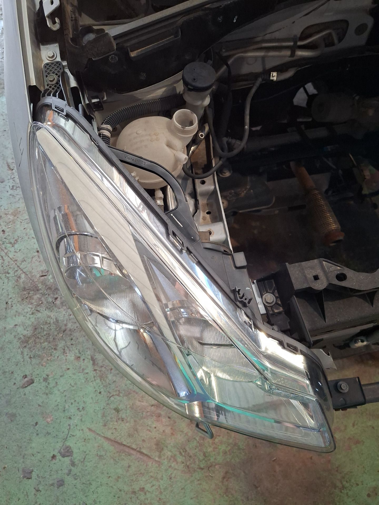 FARO DERECHO CITROEN C3 