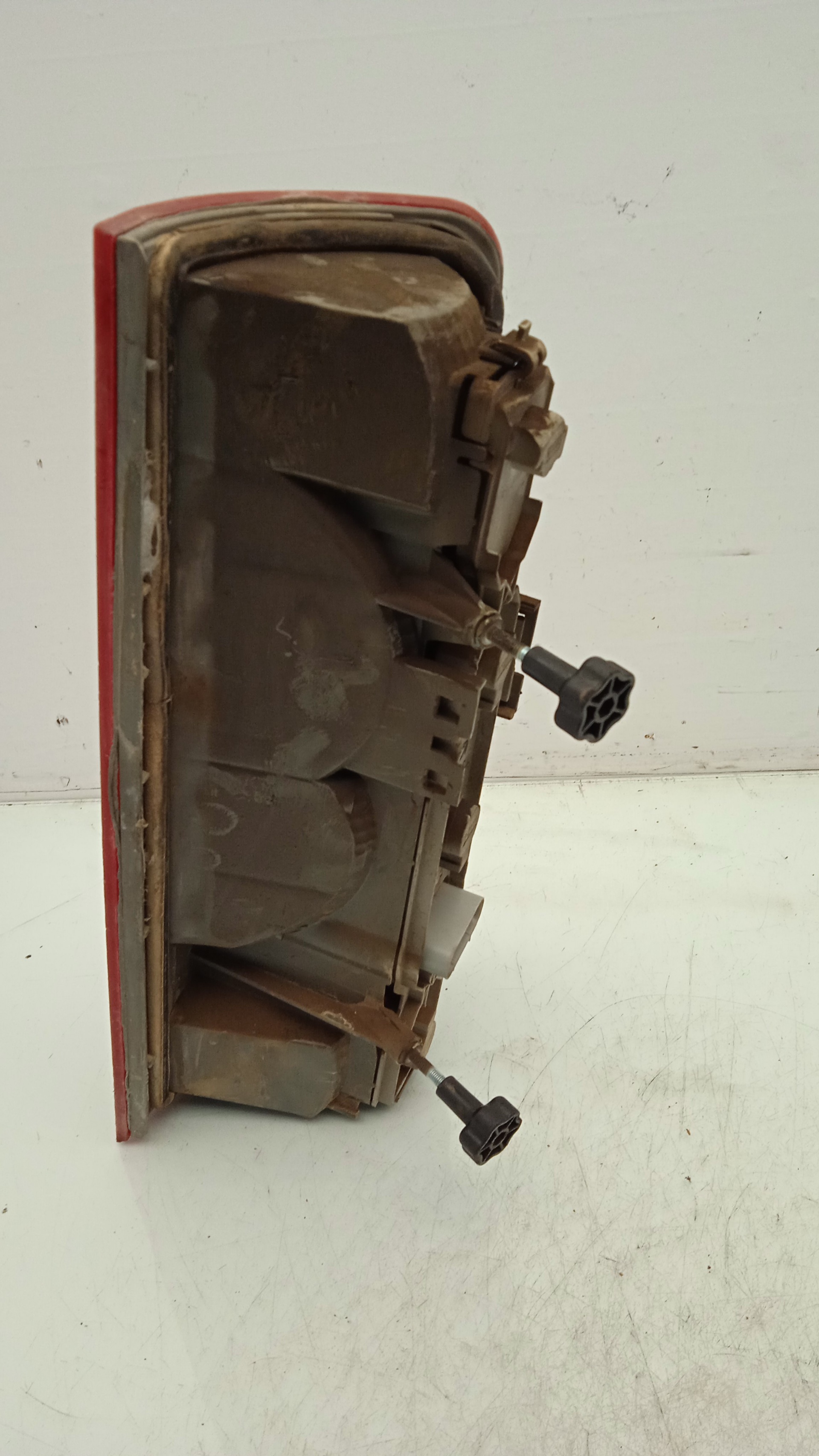 PILOTO TRASERO IZQUIERDO FORD TRANSIT 